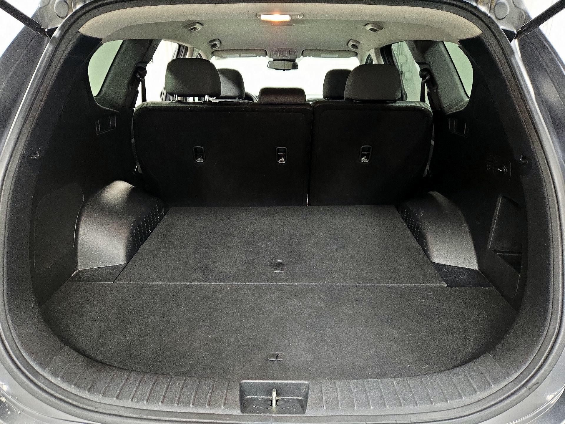 Thumbnail: 2019 Hyundai Santa Fe - 20