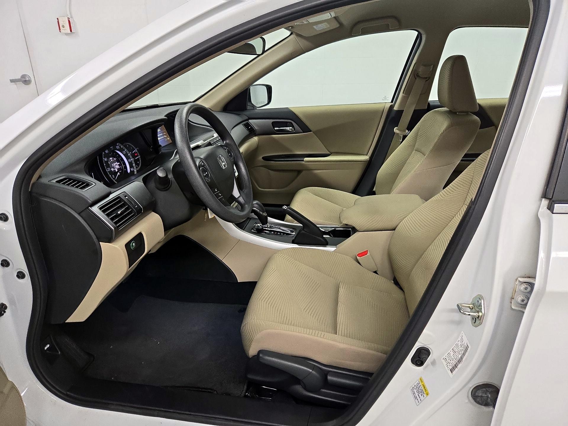 Thumbnail: 2015 Honda Accord - 11
