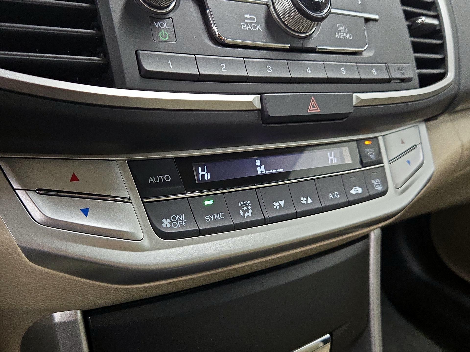 Thumbnail: 2015 Honda Accord - 16