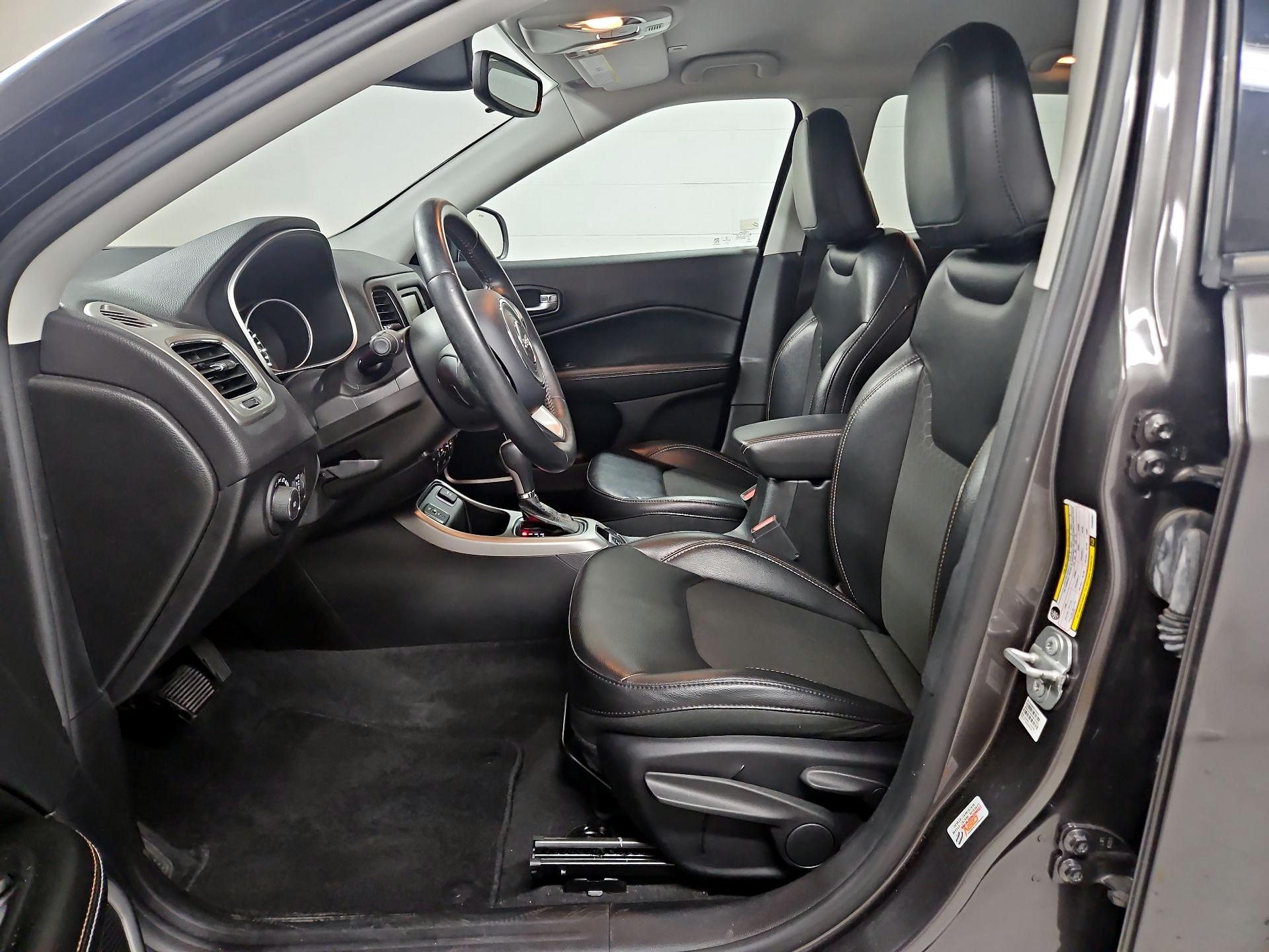 Thumbnail: 2018 Jeep Compass - 11
