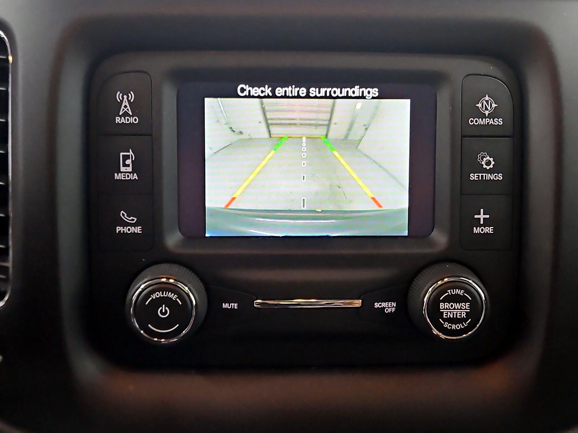 Thumbnail: 2018 Jeep Compass - 14