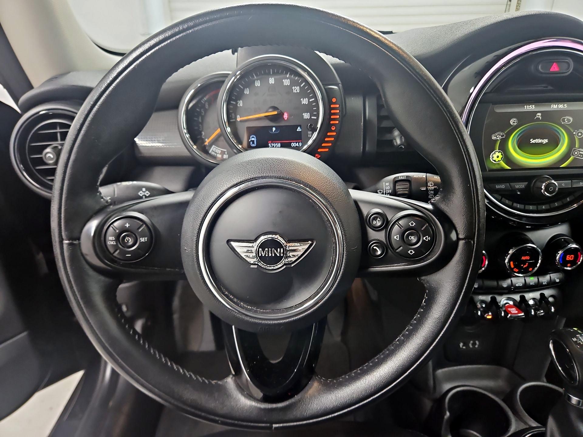 Thumbnail: 2017 MINI Cooper Hardtop - 10