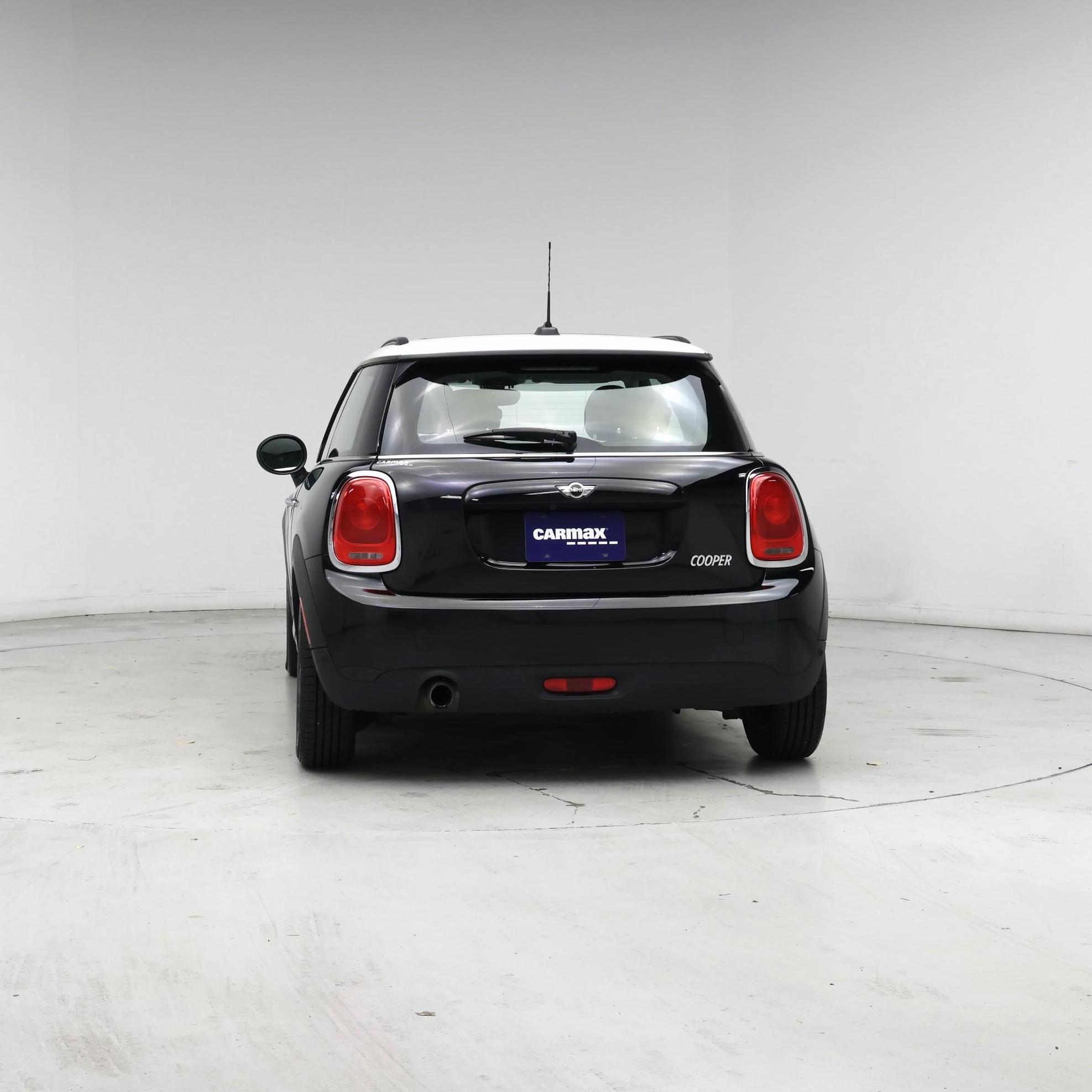 Thumbnail: 2017 MINI Cooper Hardtop - 6