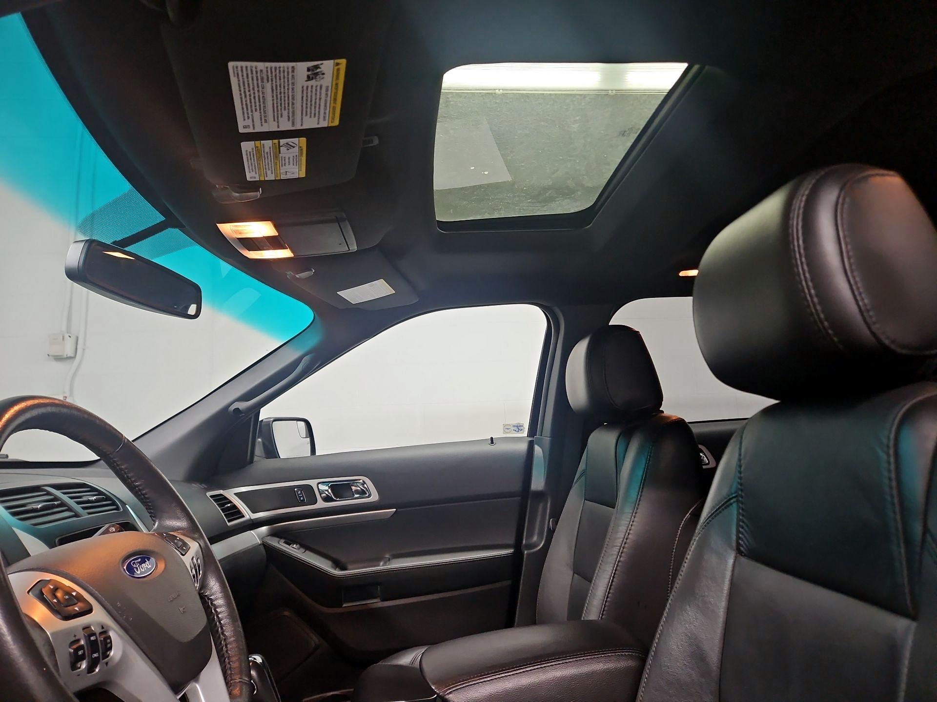 Thumbnail: 2014 Ford Explorer - 19