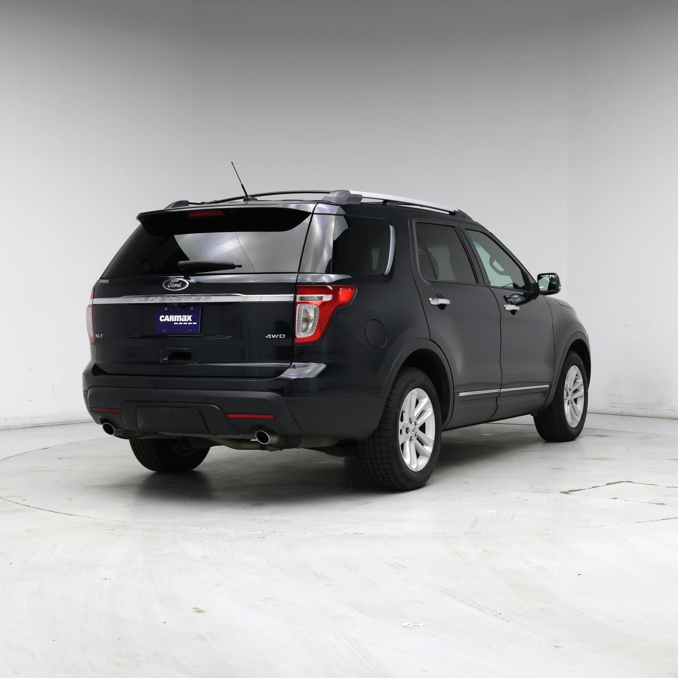 Thumbnail: 2014 Ford Explorer - 8