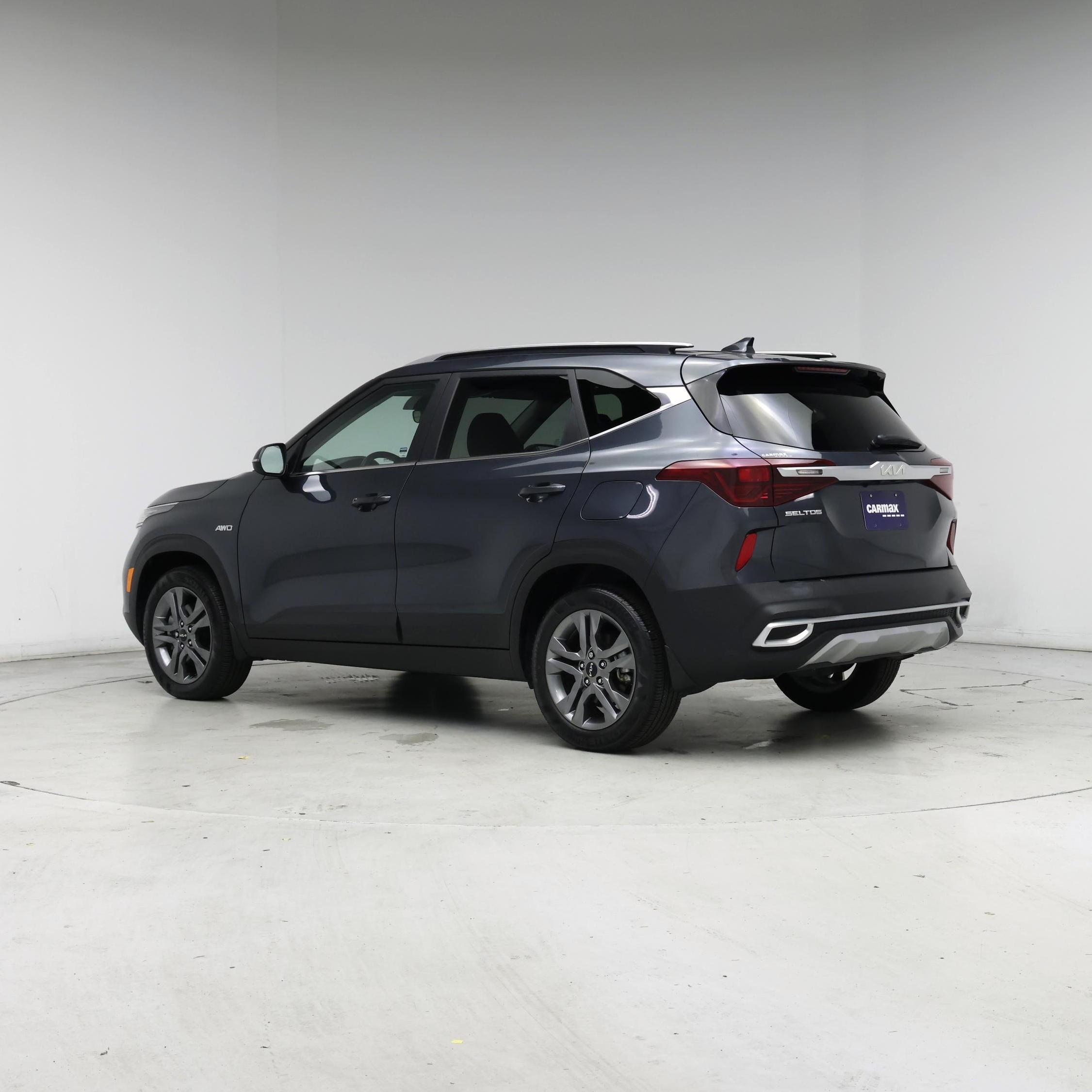 Thumbnail: 2022 Kia Seltos - 2