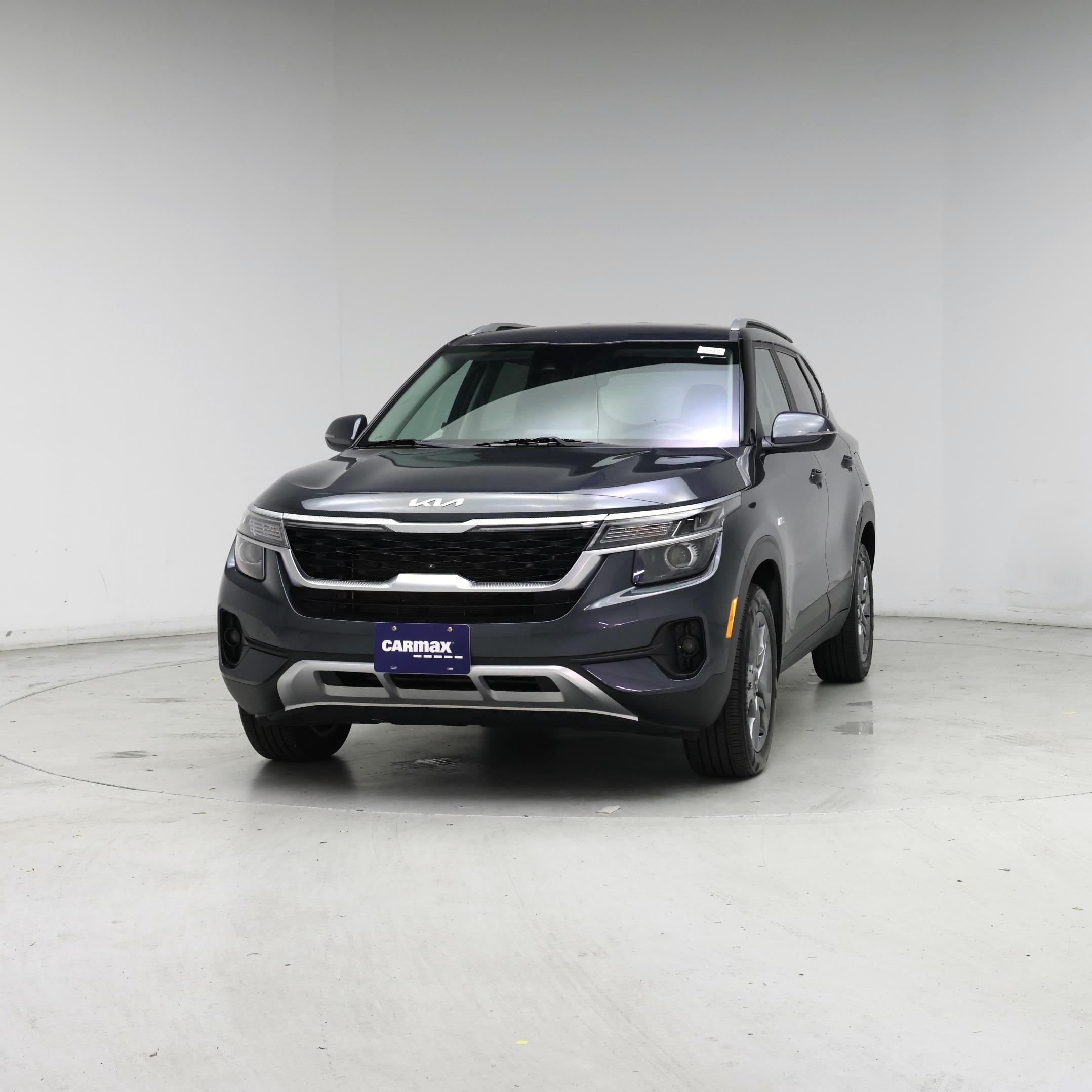 Thumbnail: 2022 Kia Seltos - 4