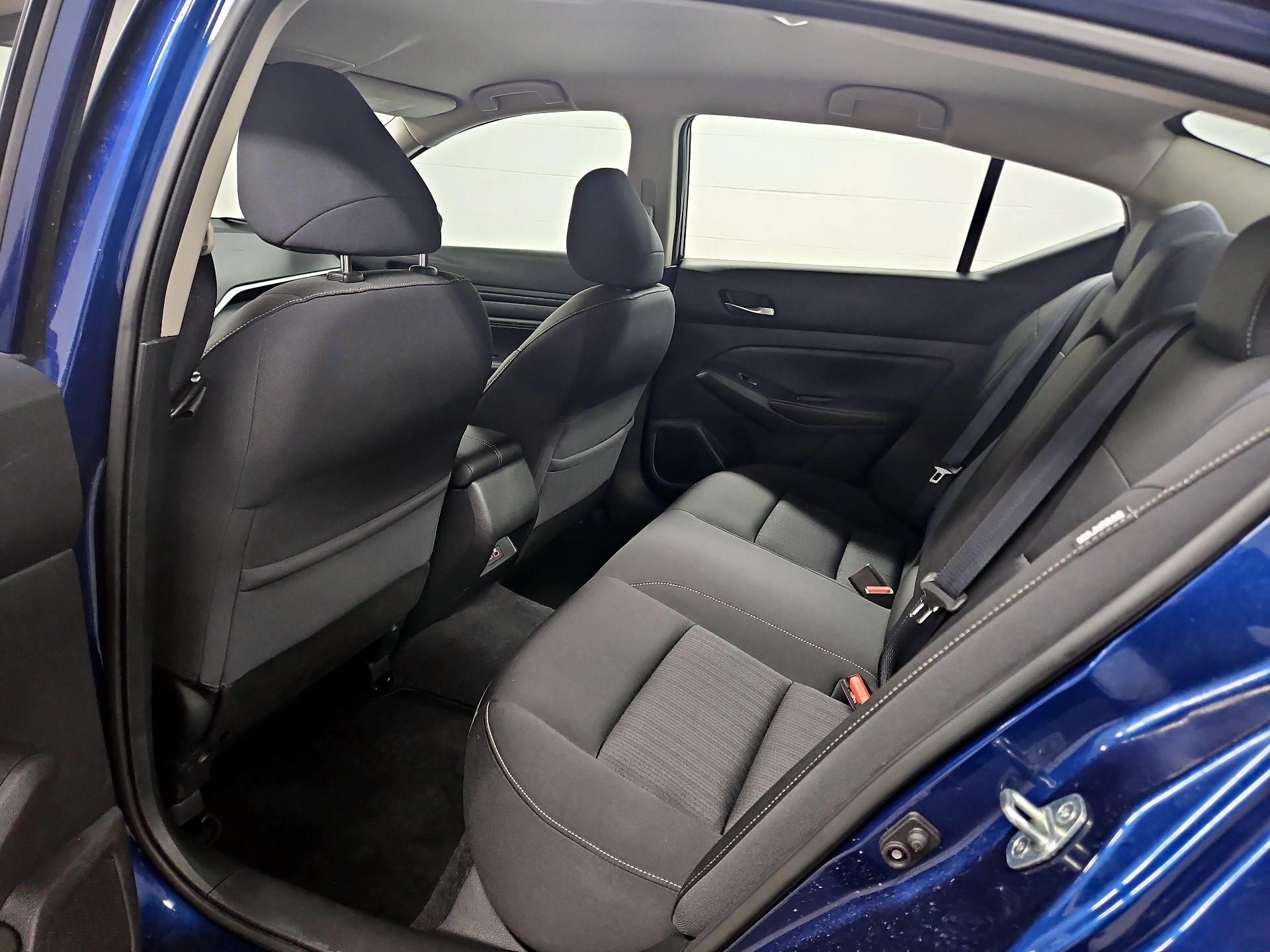 Thumbnail: 2019 Nissan Altima - 19