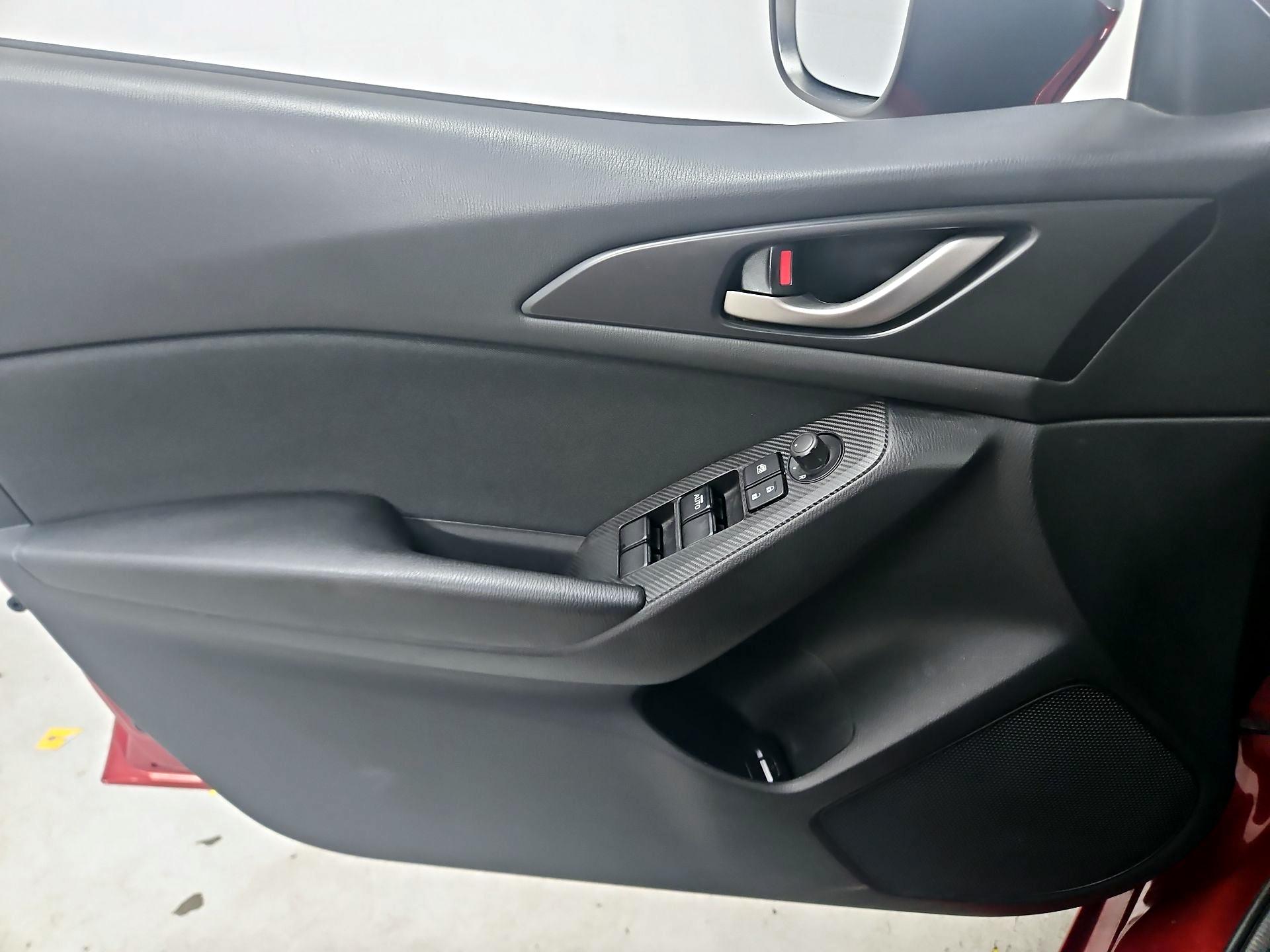 Thumbnail: 2015 Mazda Mazda3 - 12