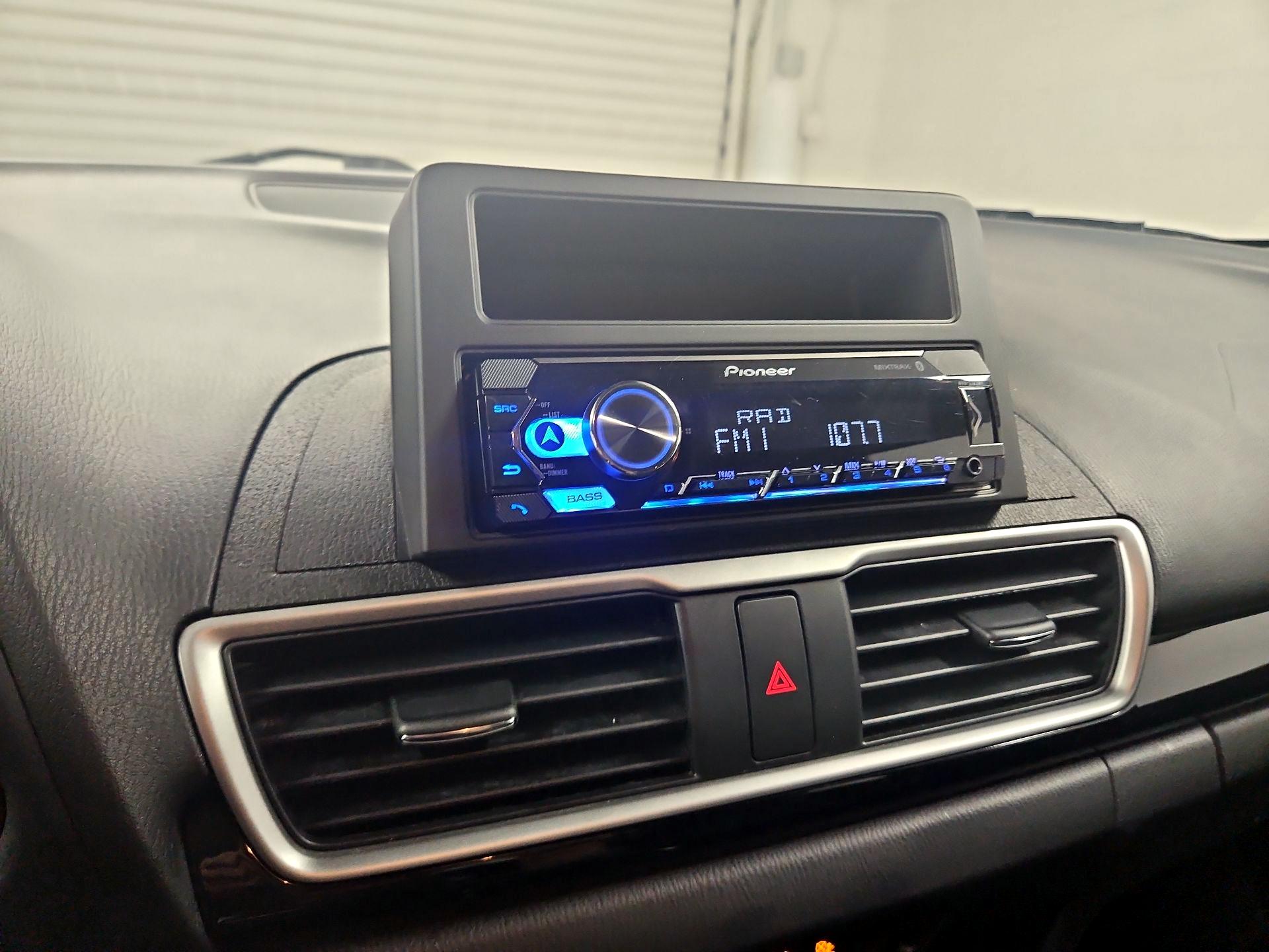Thumbnail: 2015 Mazda Mazda3 - 14