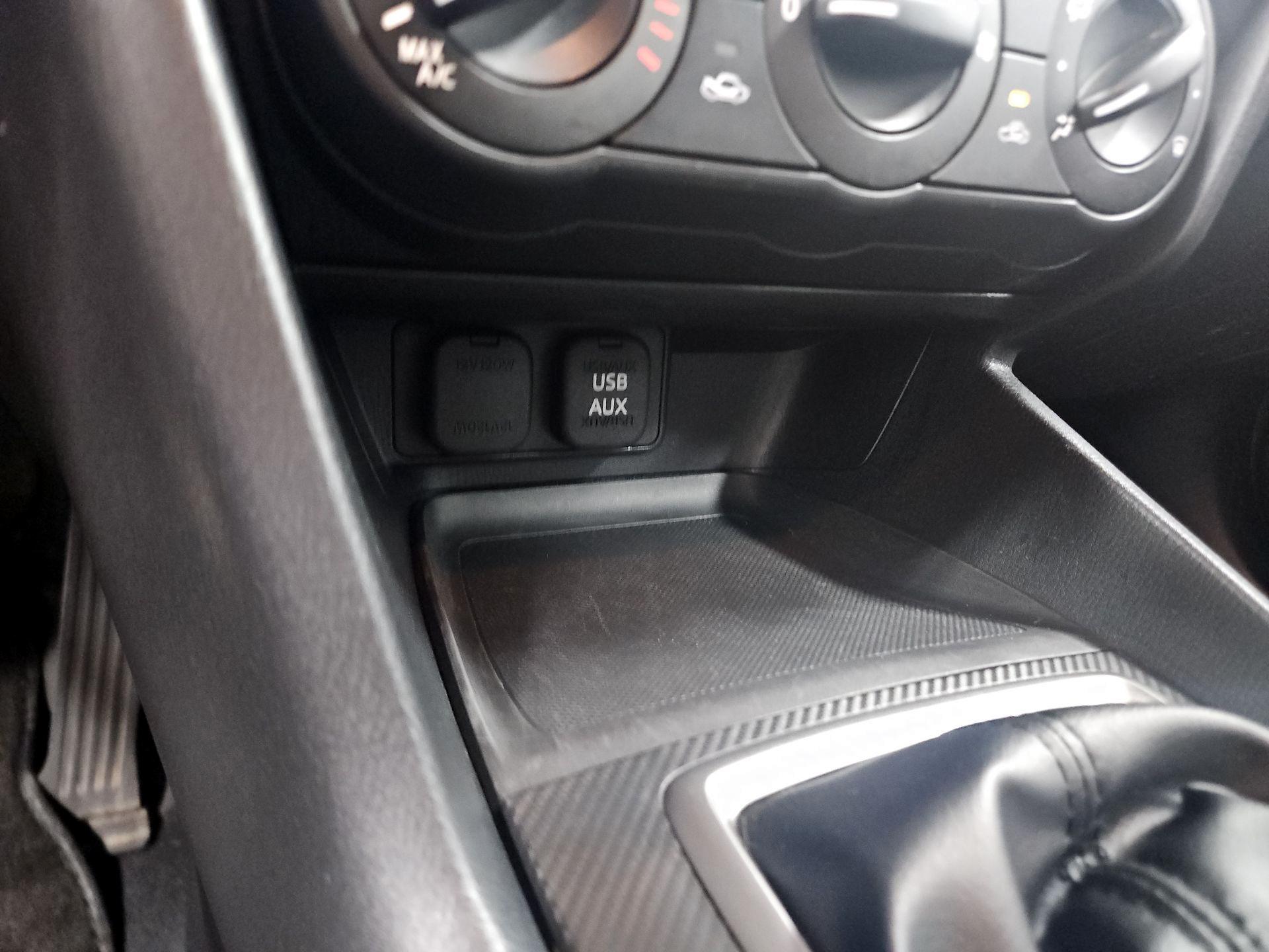 Thumbnail: 2015 Mazda Mazda3 - 17