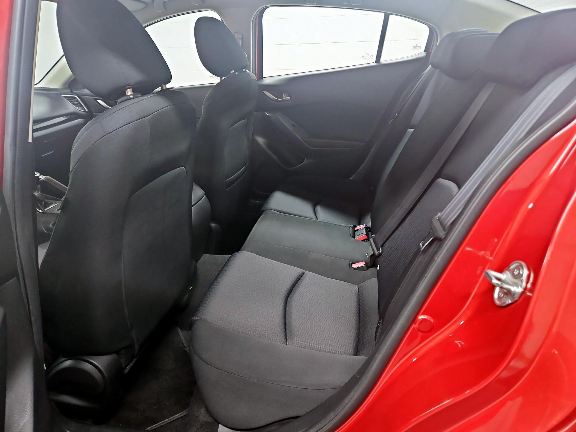 Thumbnail: 2015 Mazda Mazda3 - 18