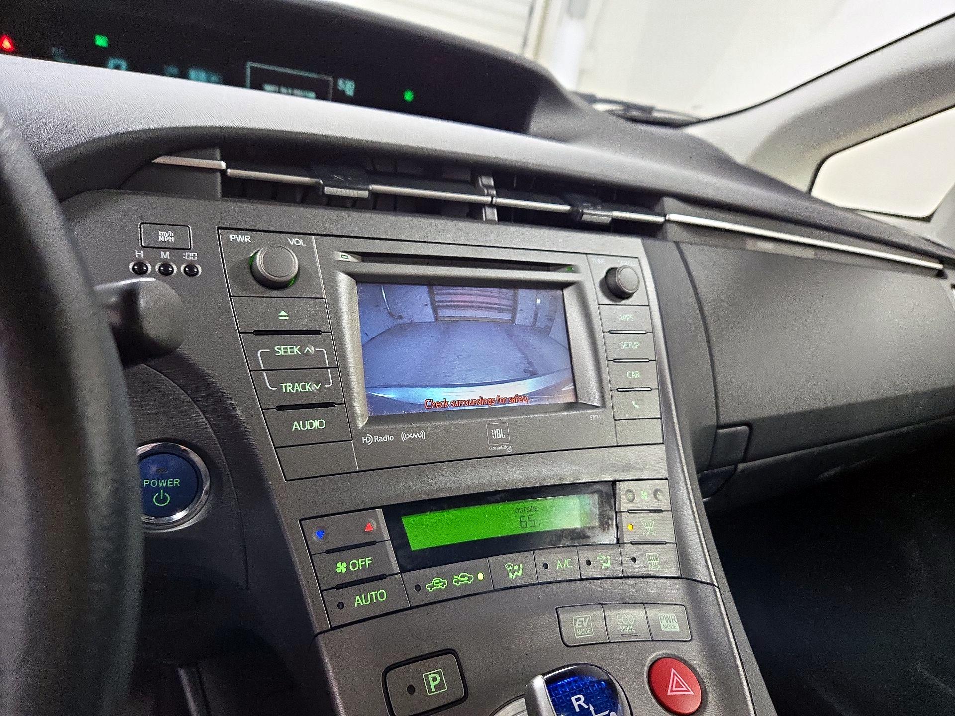 Thumbnail: 2015 Toyota Prius - 14