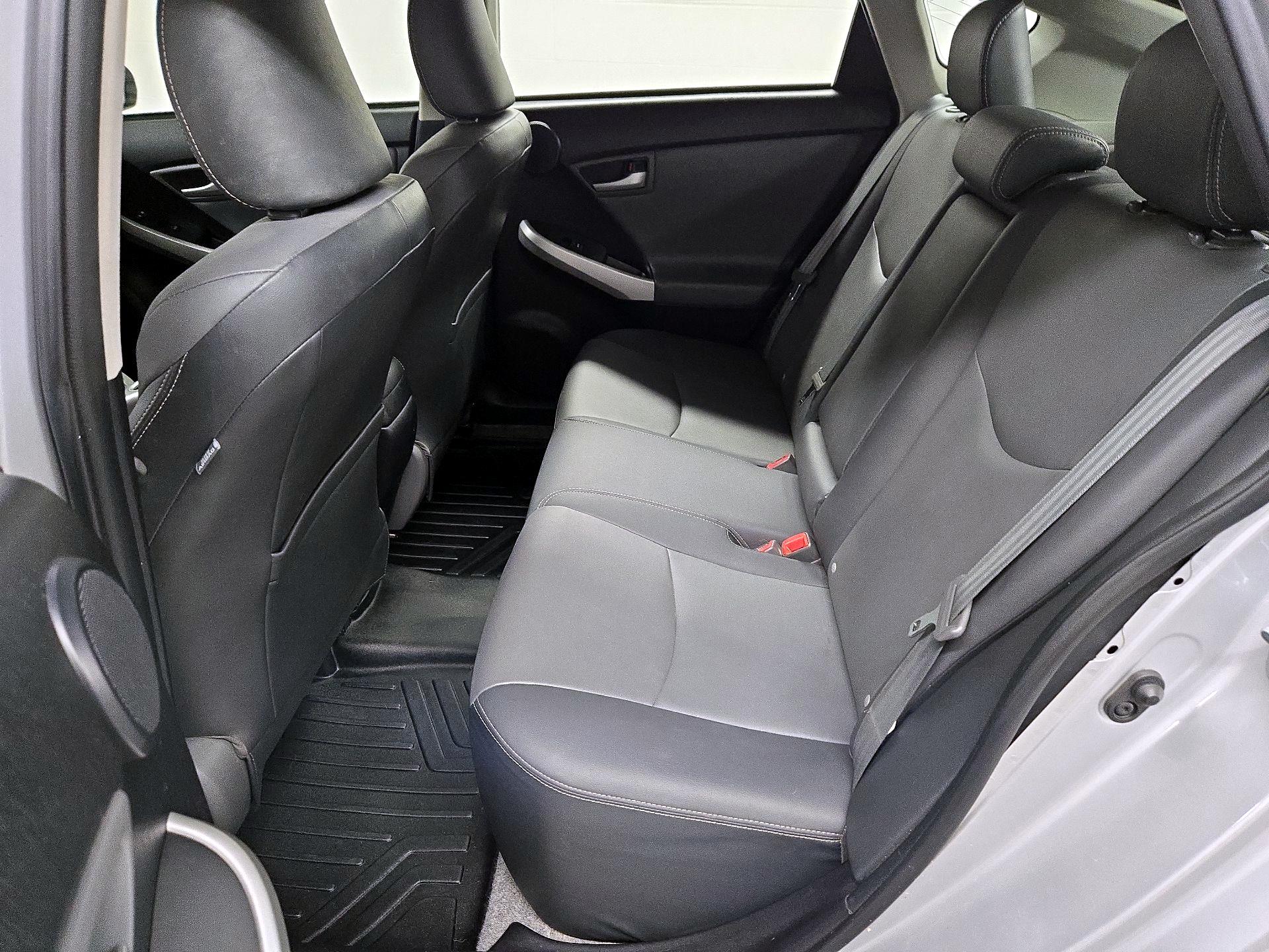 Thumbnail: 2015 Toyota Prius - 19