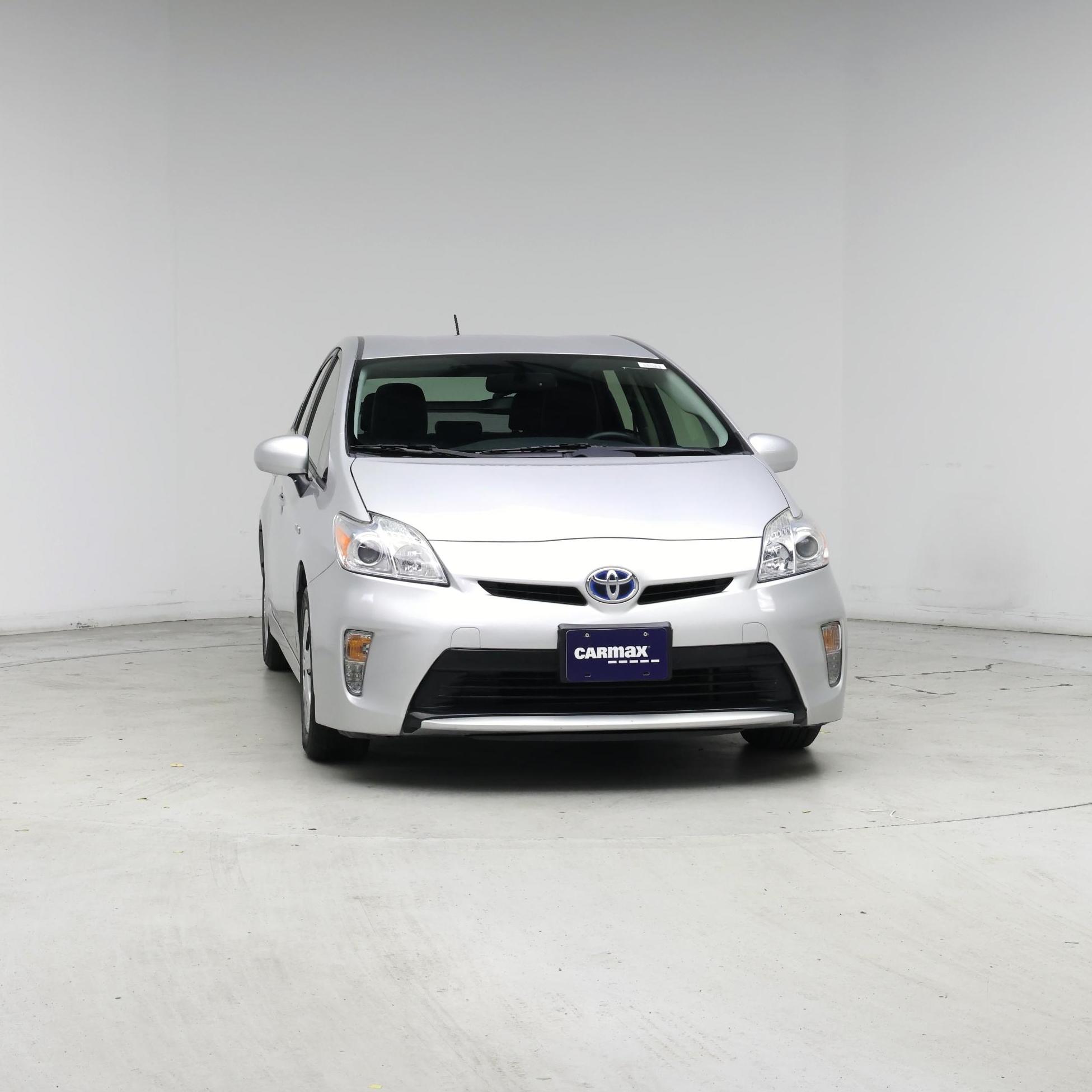 Thumbnail: 2015 Toyota Prius - 5