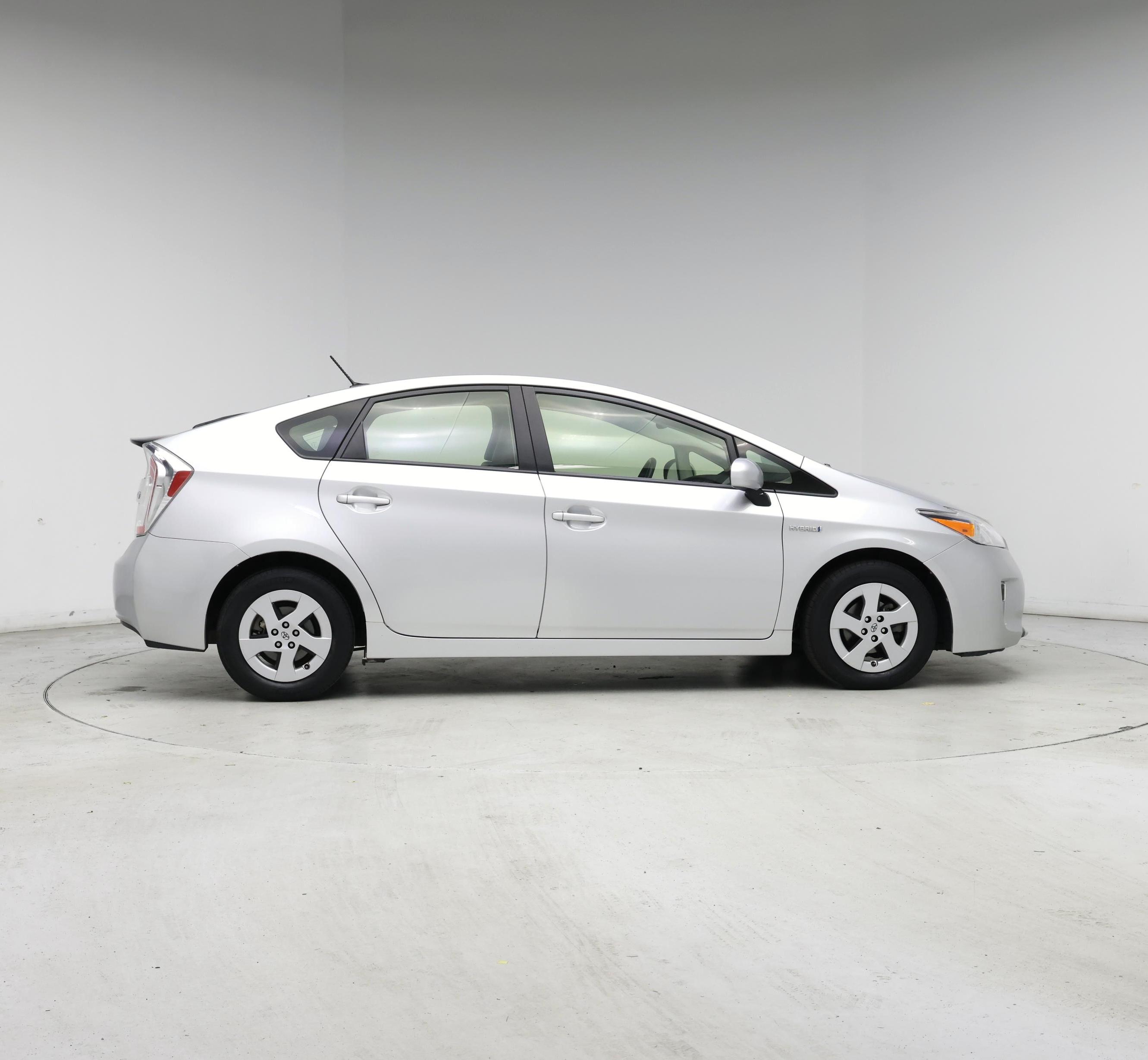 Thumbnail: 2015 Toyota Prius - 7
