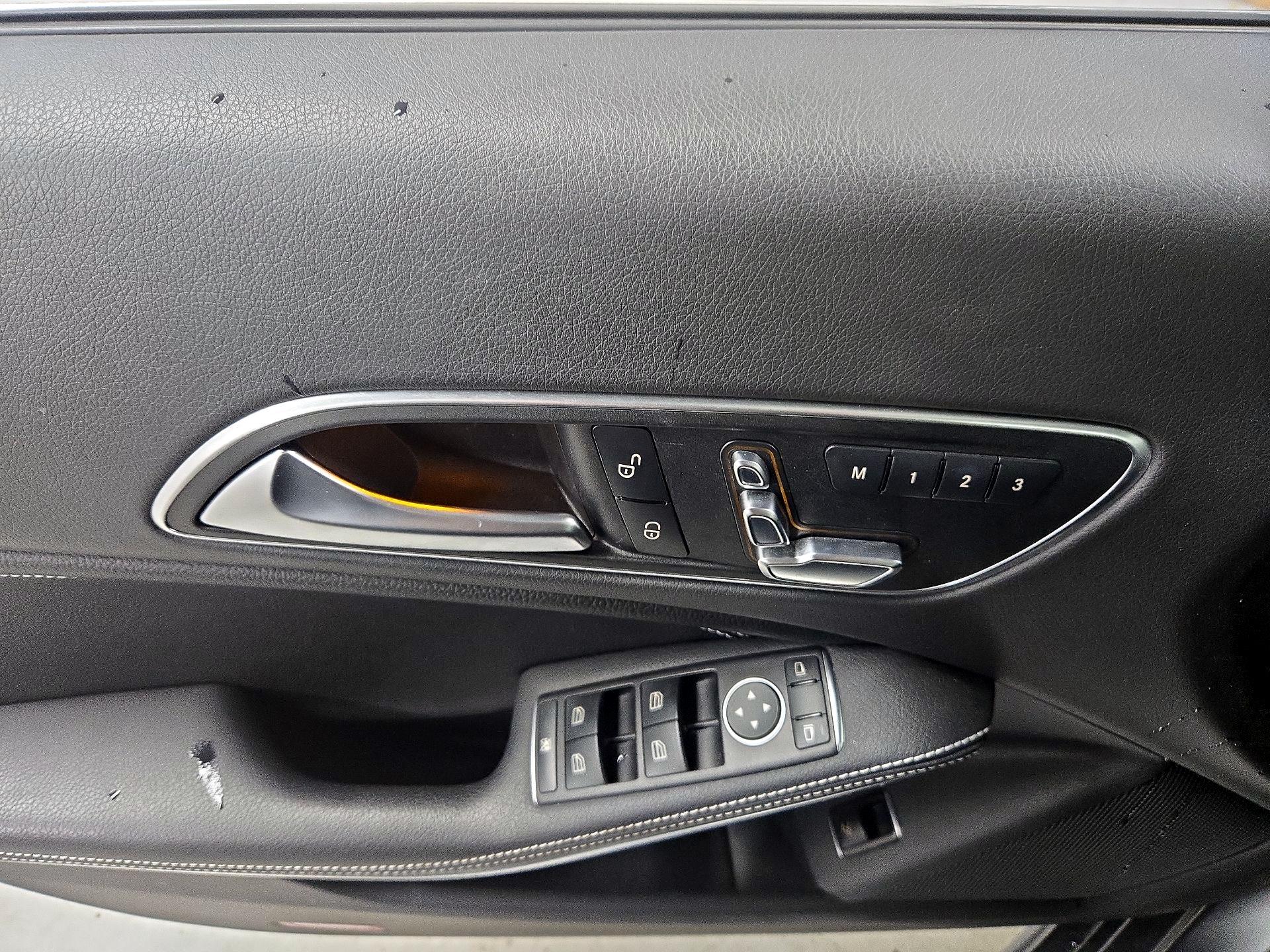 Thumbnail: 2017 Mercedes-Benz CLA - 12