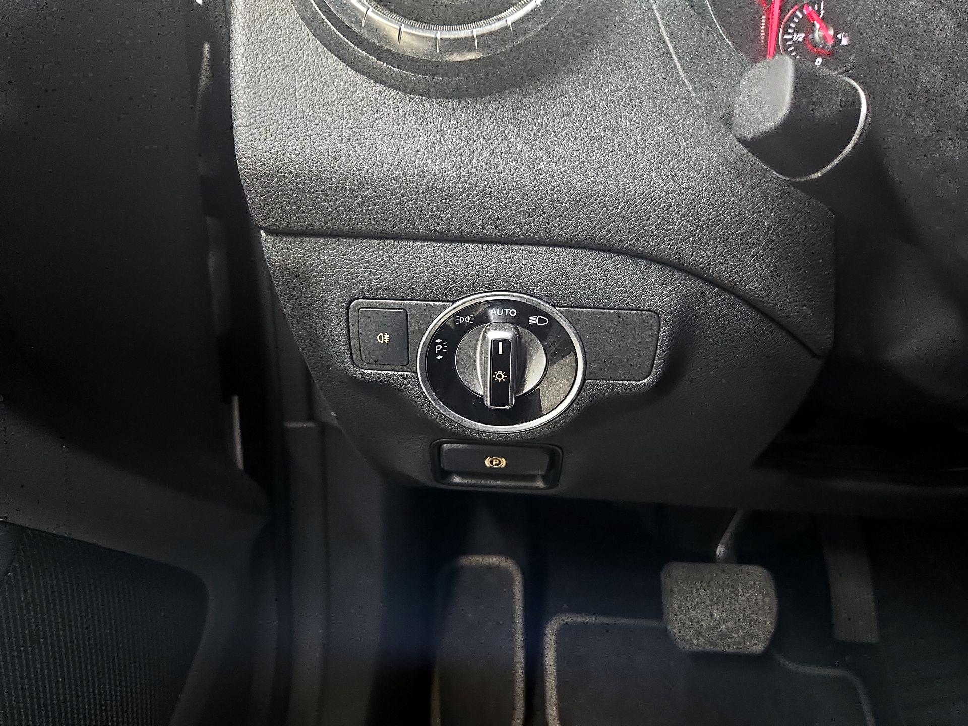 Thumbnail: 2017 Mercedes-Benz CLA - 13