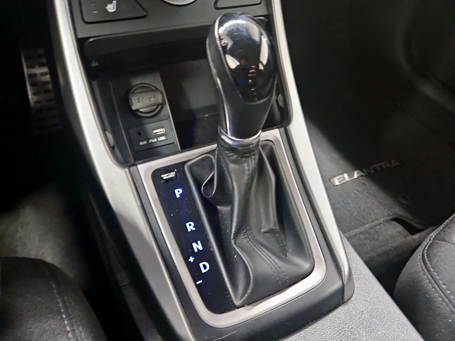 Thumbnail: 2016 Hyundai Elantra - 17