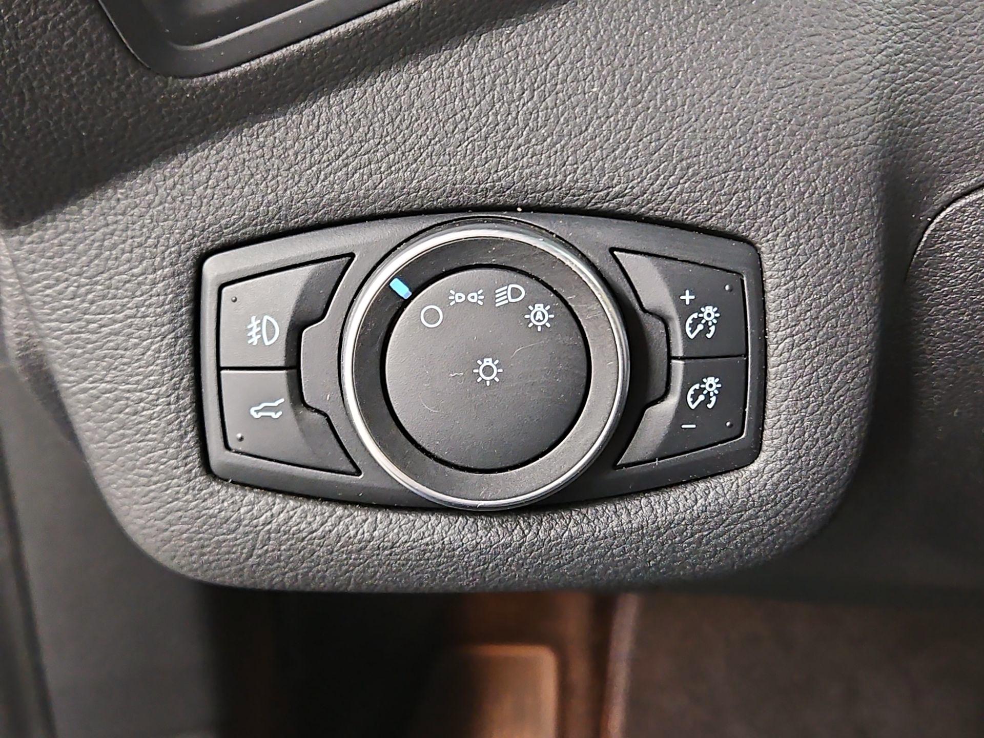 Thumbnail: 2017 Ford Escape - 13