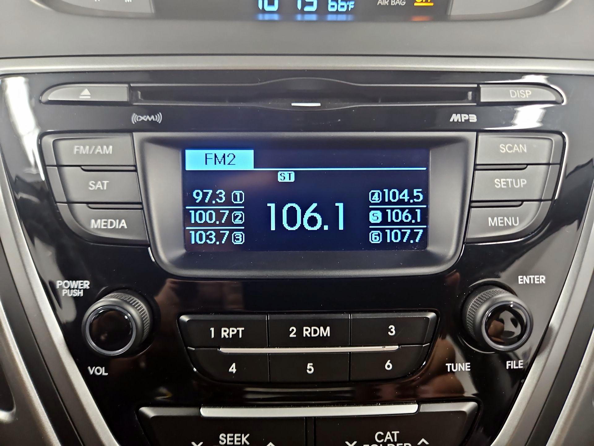 Thumbnail: 2016 Hyundai Elantra - 14