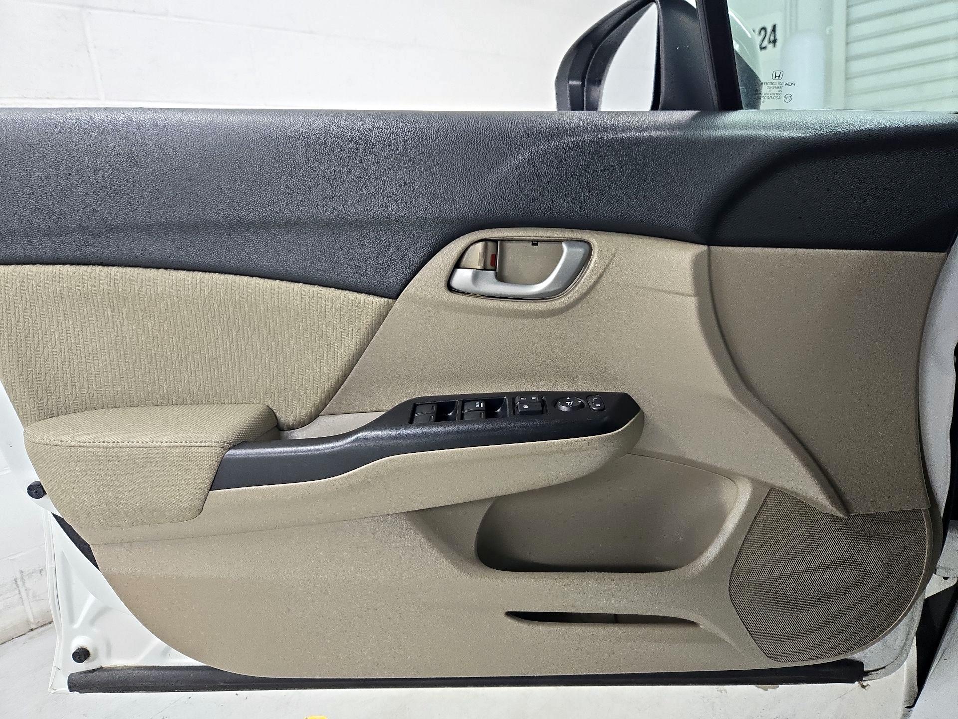 Thumbnail: 2015 Honda Civic - 12