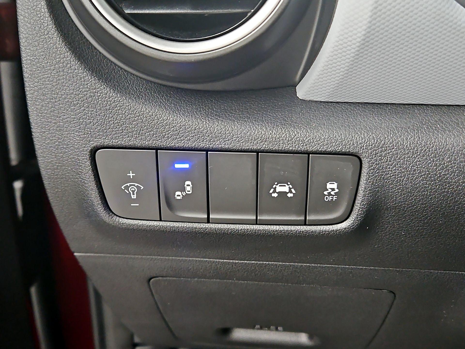 Thumbnail: 2019 Hyundai Kona - 13