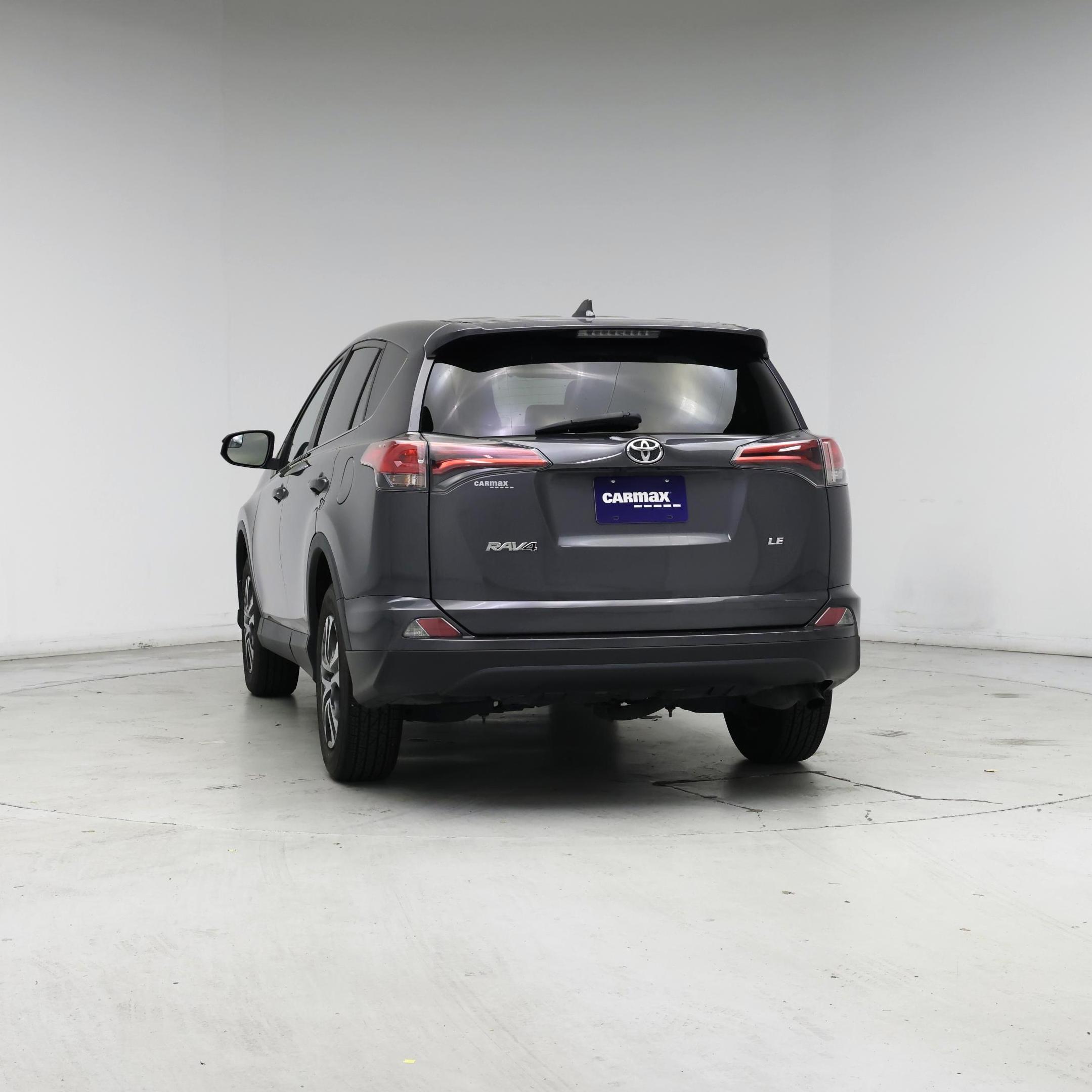 Thumbnail: 2018 Toyota RAV4 - 6
