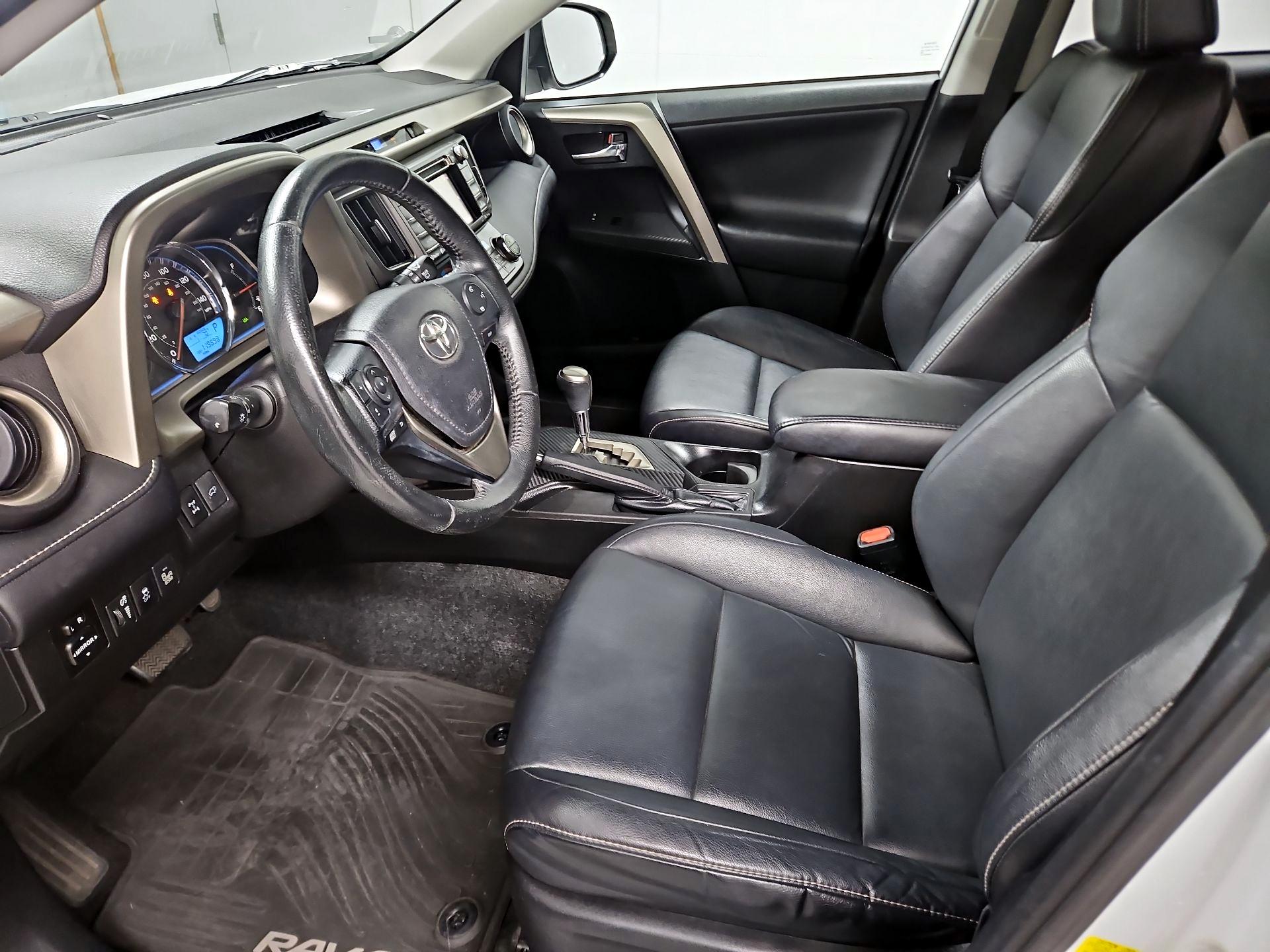 Thumbnail: 2014 Toyota RAV4 - 11