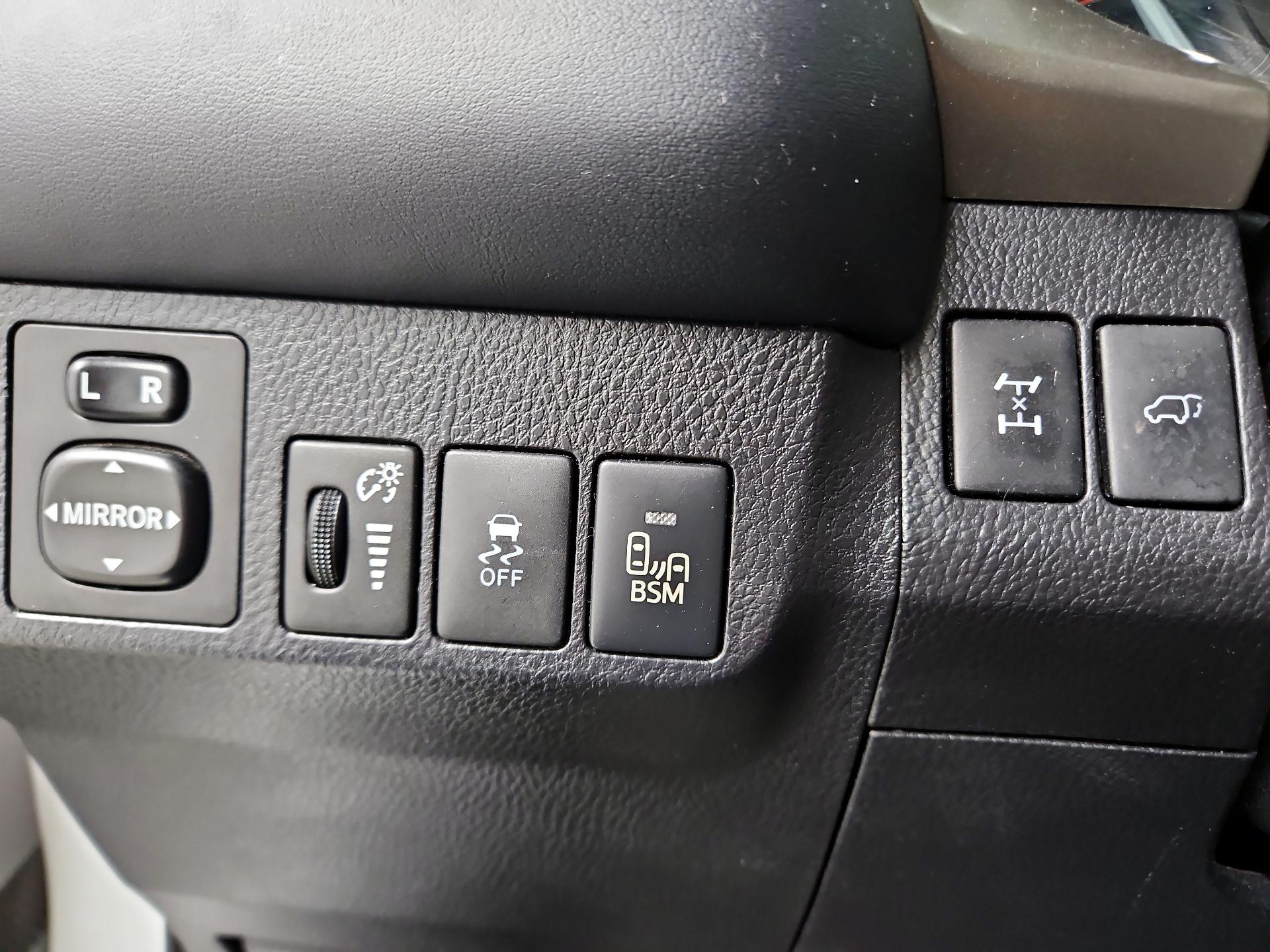 Thumbnail: 2014 Toyota RAV4 - 13
