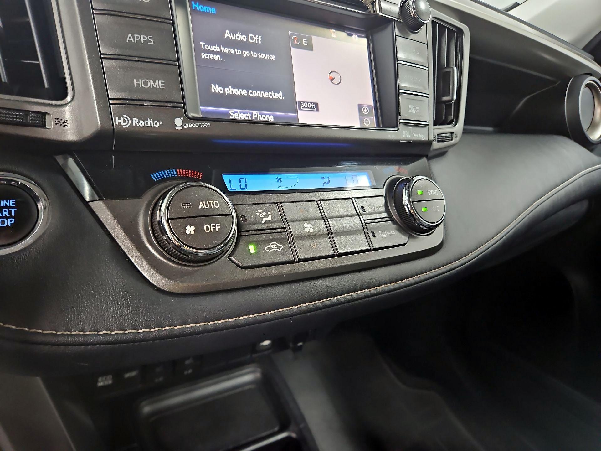 Thumbnail: 2014 Toyota RAV4 - 16