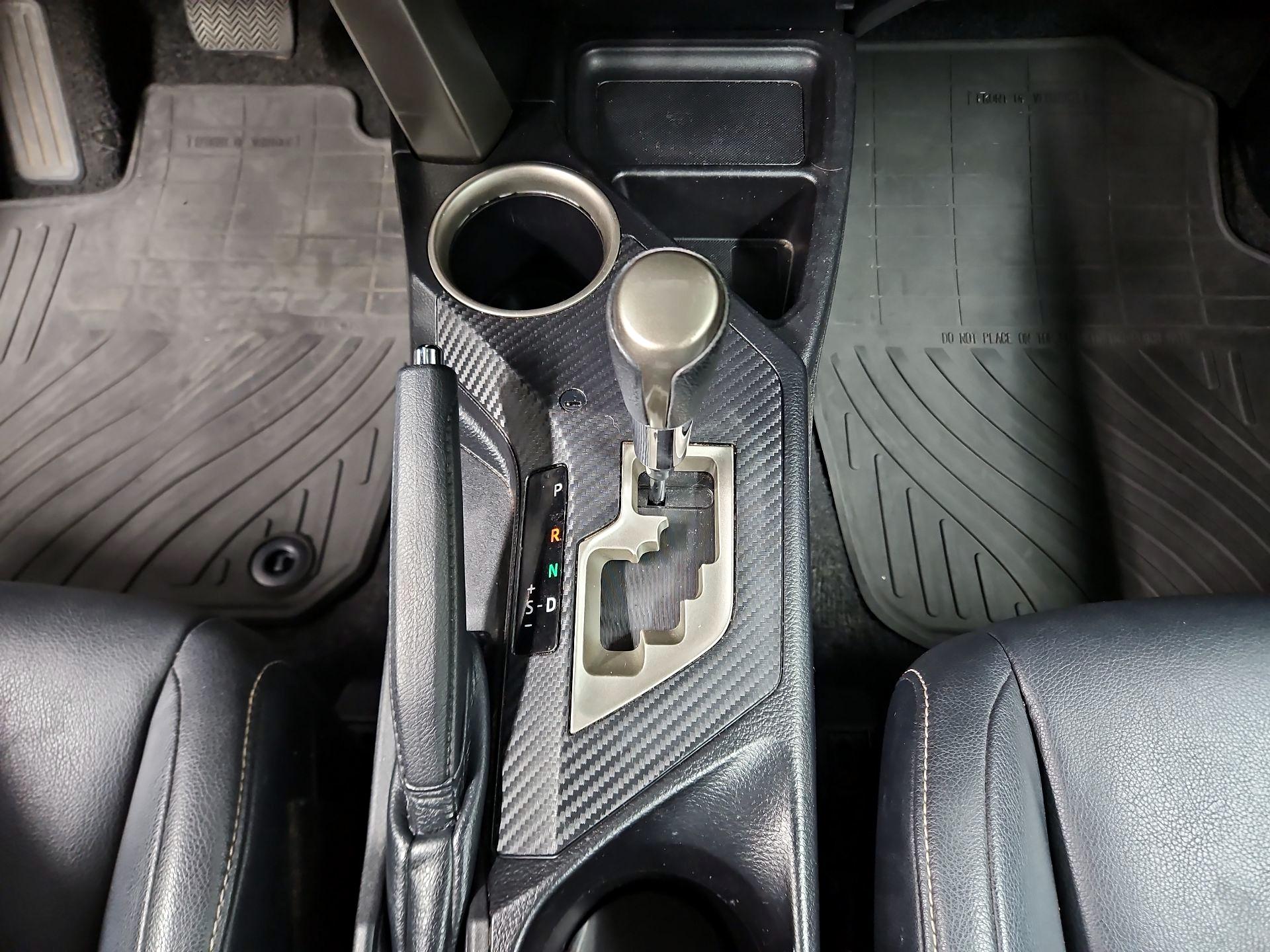 Thumbnail: 2014 Toyota RAV4 - 17