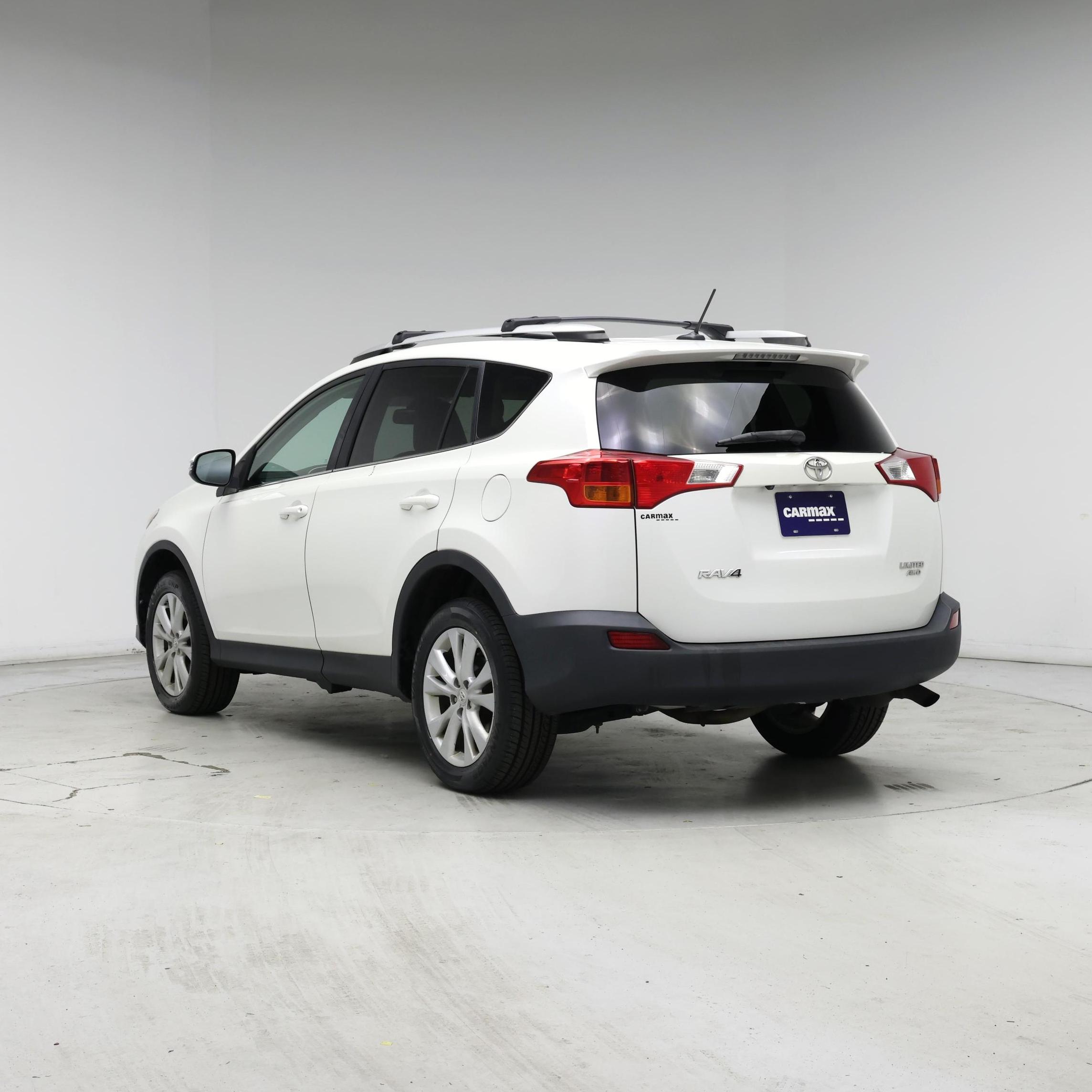 Thumbnail: 2014 Toyota RAV4 - 2