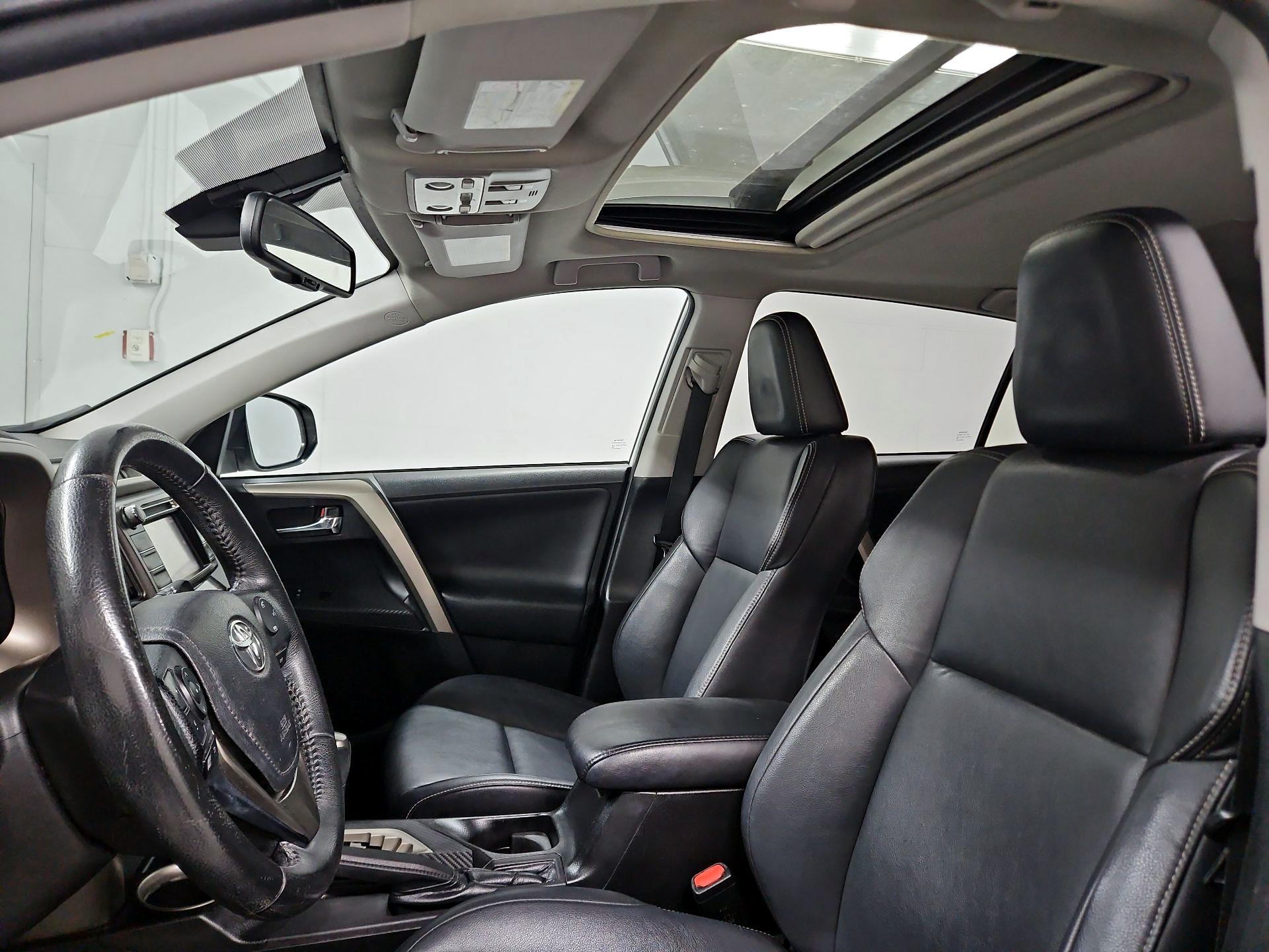 Thumbnail: 2014 Toyota RAV4 - 19