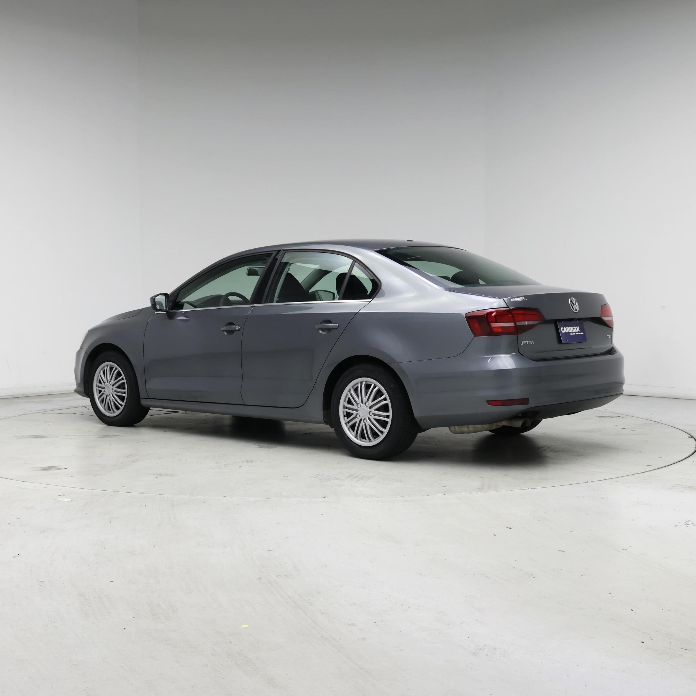 Thumbnail: 2017 Volkswagen Jetta - 2