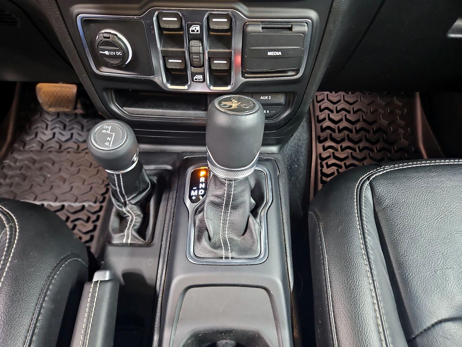 Thumbnail: 2019 Jeep Wrangler - 18