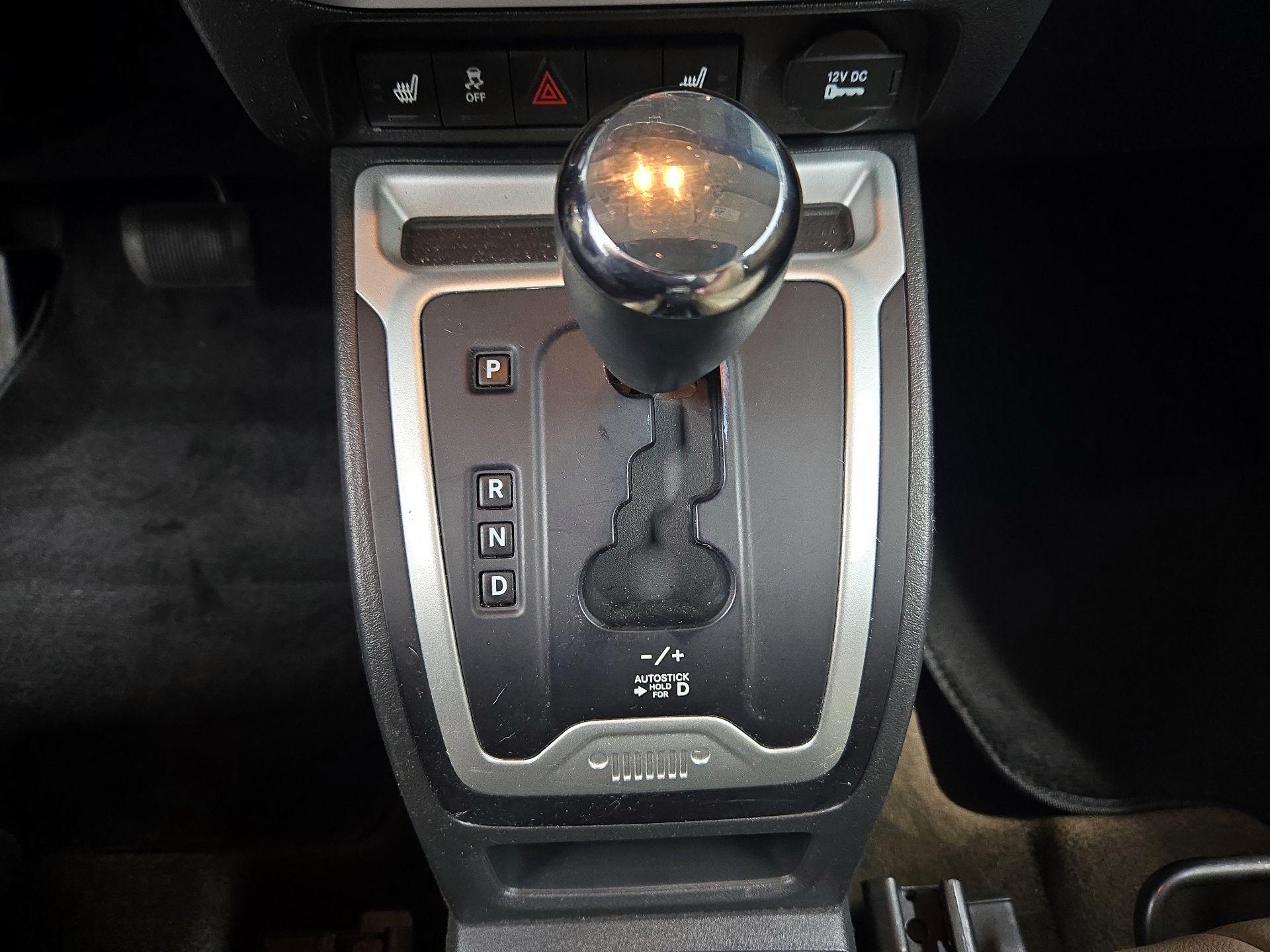 Thumbnail: 2015 Jeep Compass - 16