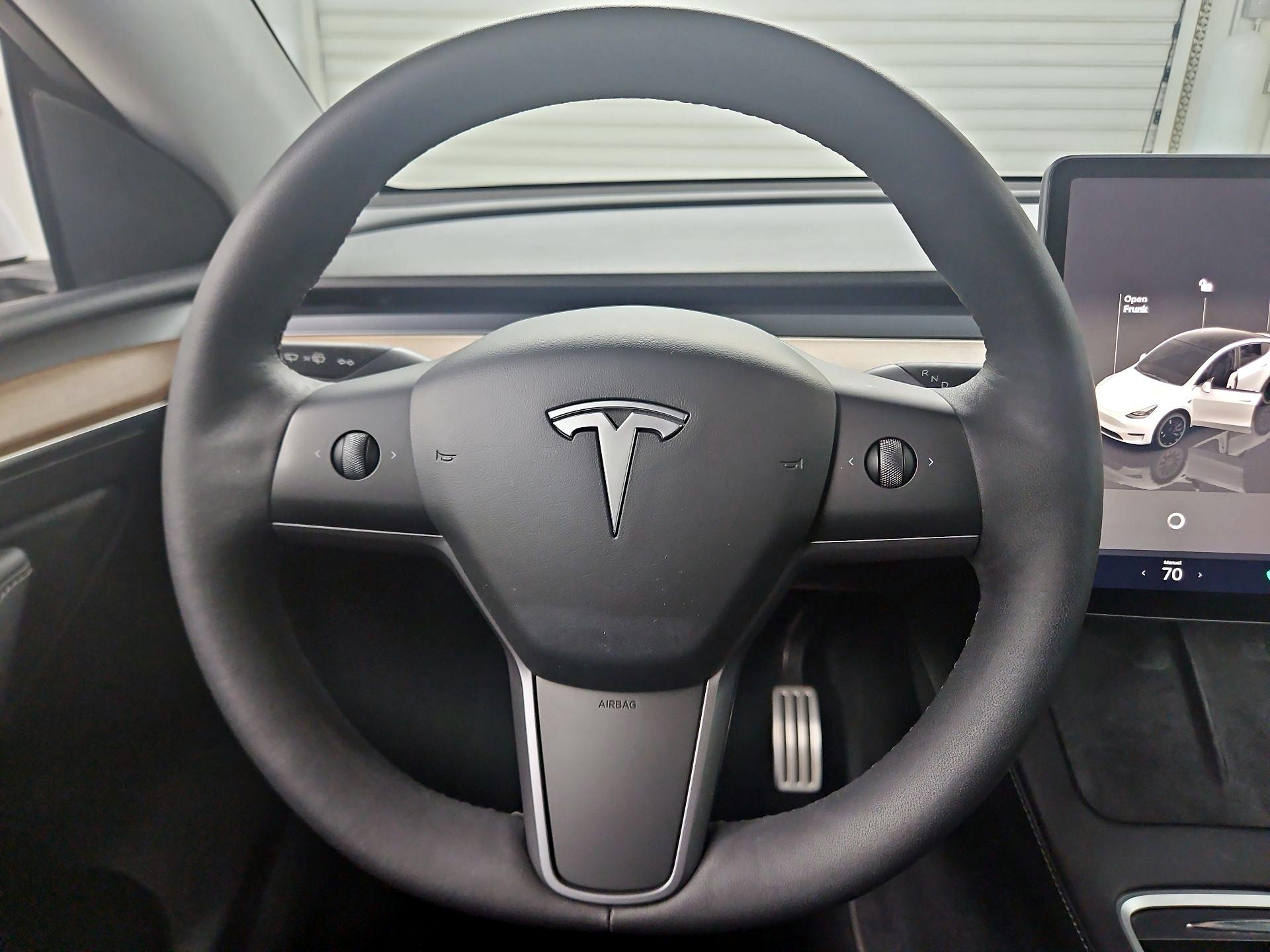 Thumbnail: 2022 Tesla Model Y - 10