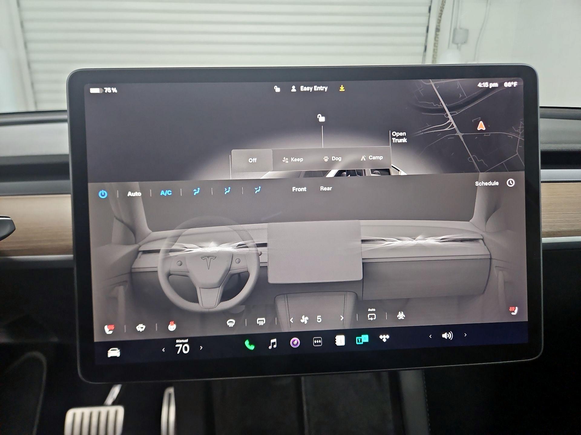 Thumbnail: 2022 Tesla Model Y - 16