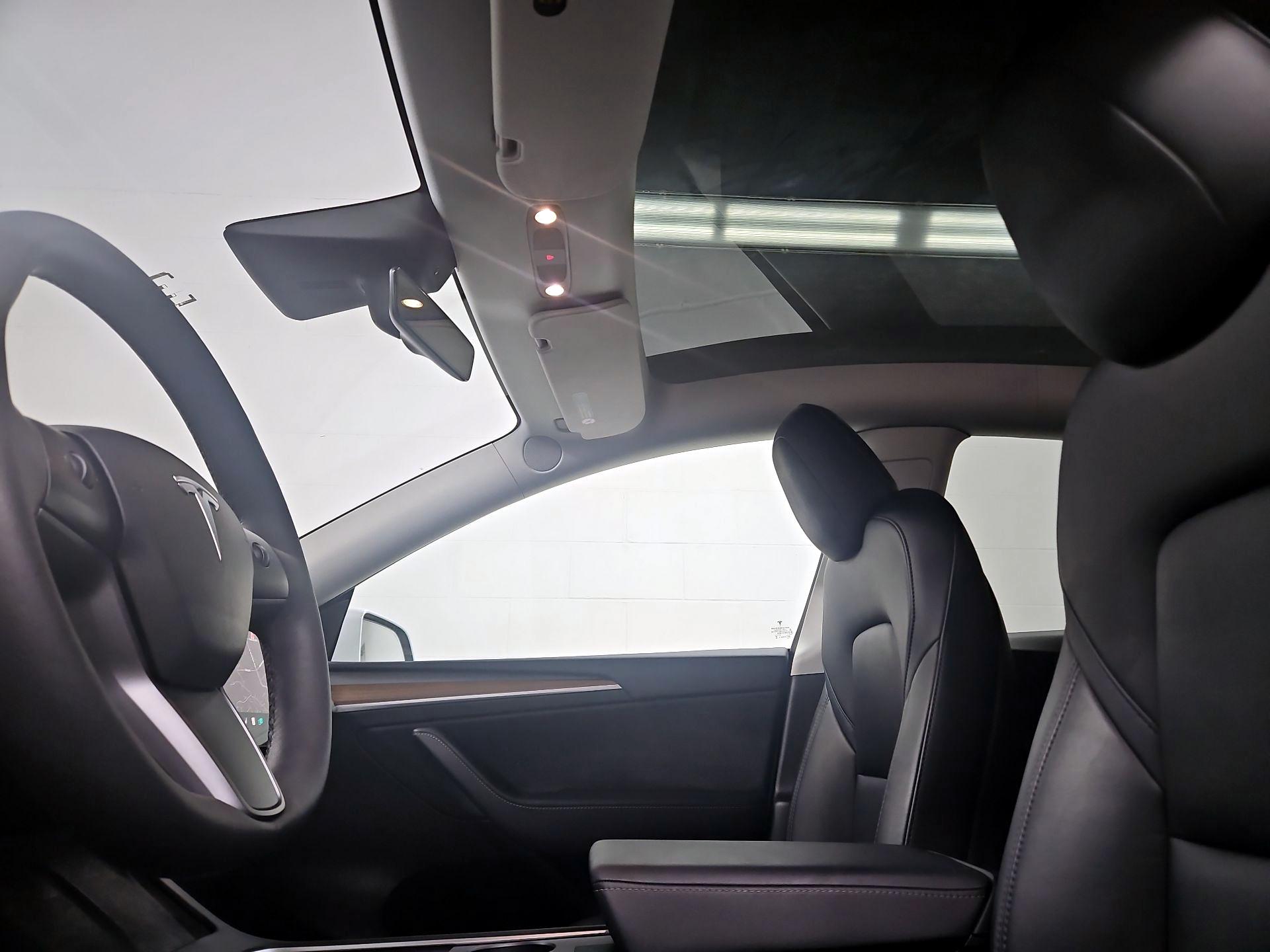 Thumbnail: 2022 Tesla Model Y - 18