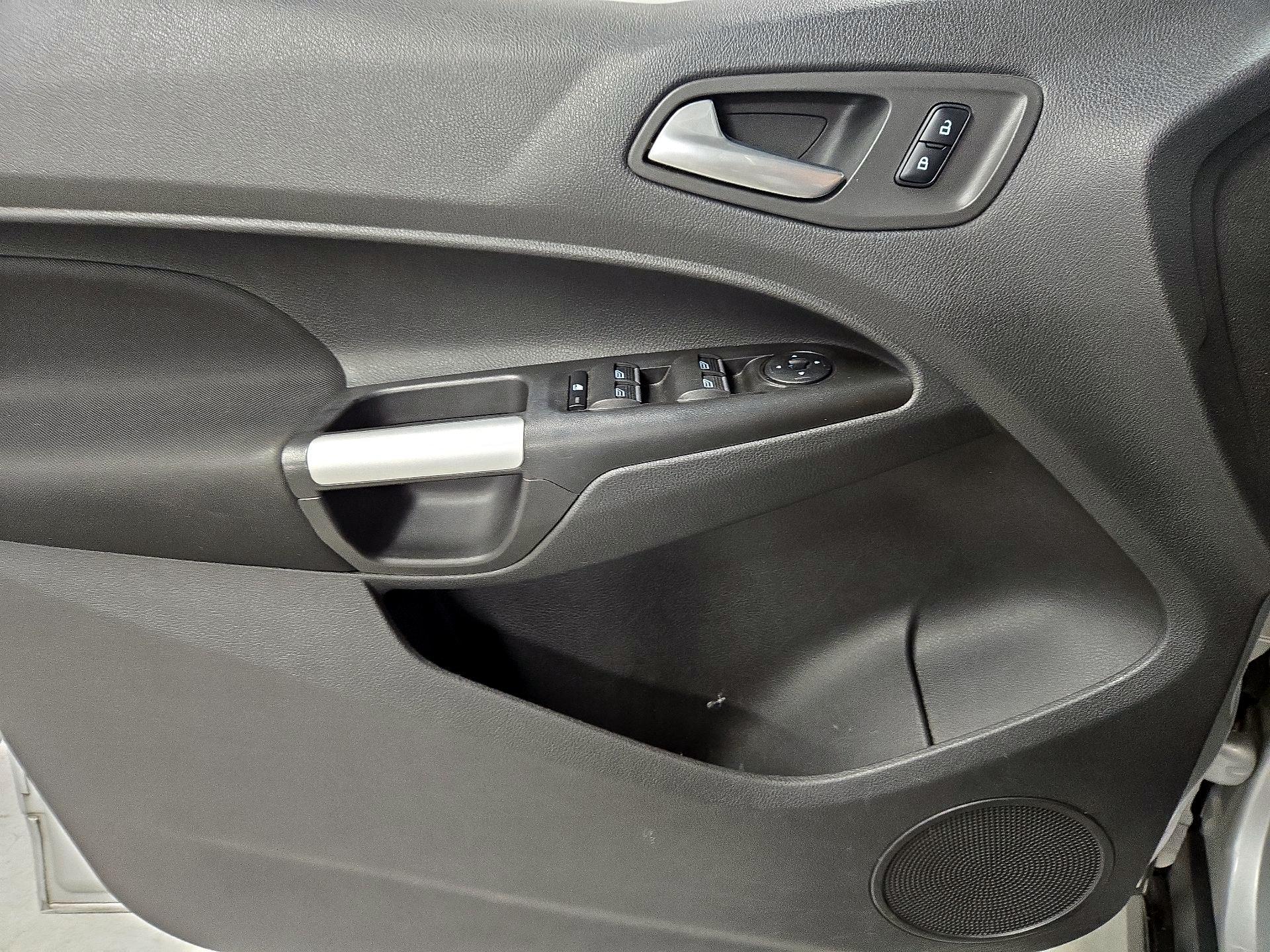 Thumbnail: 2015 Ford Transit Series - 12