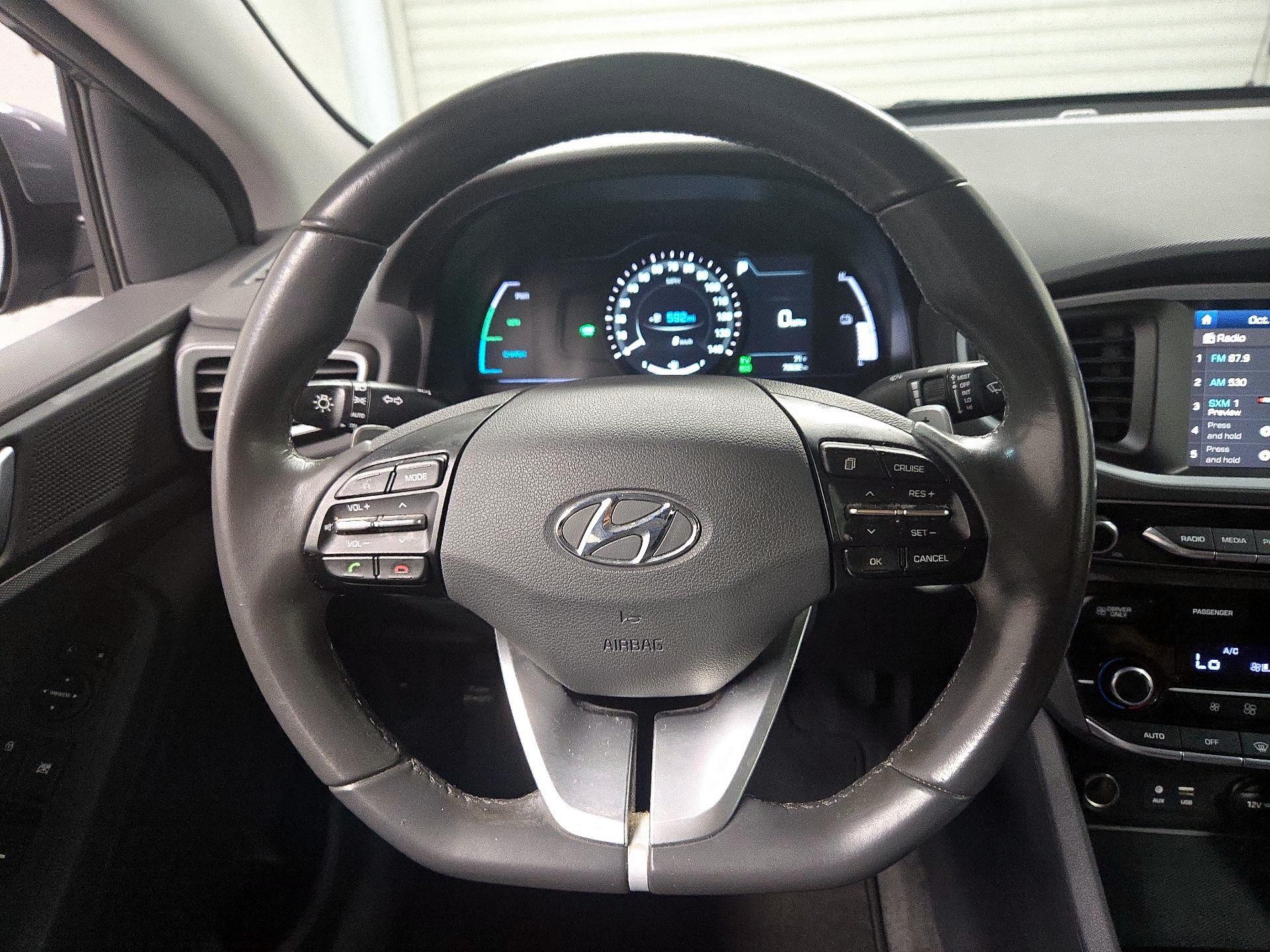 Thumbnail: 2018 Hyundai Ioniq - 10