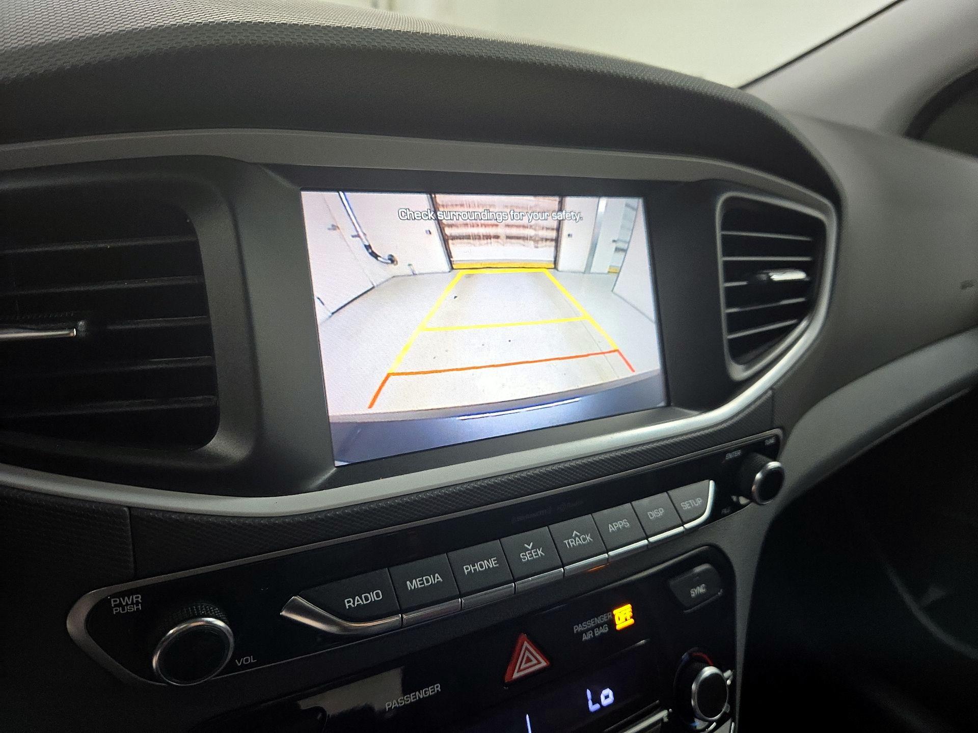Thumbnail: 2018 Hyundai Ioniq - 14