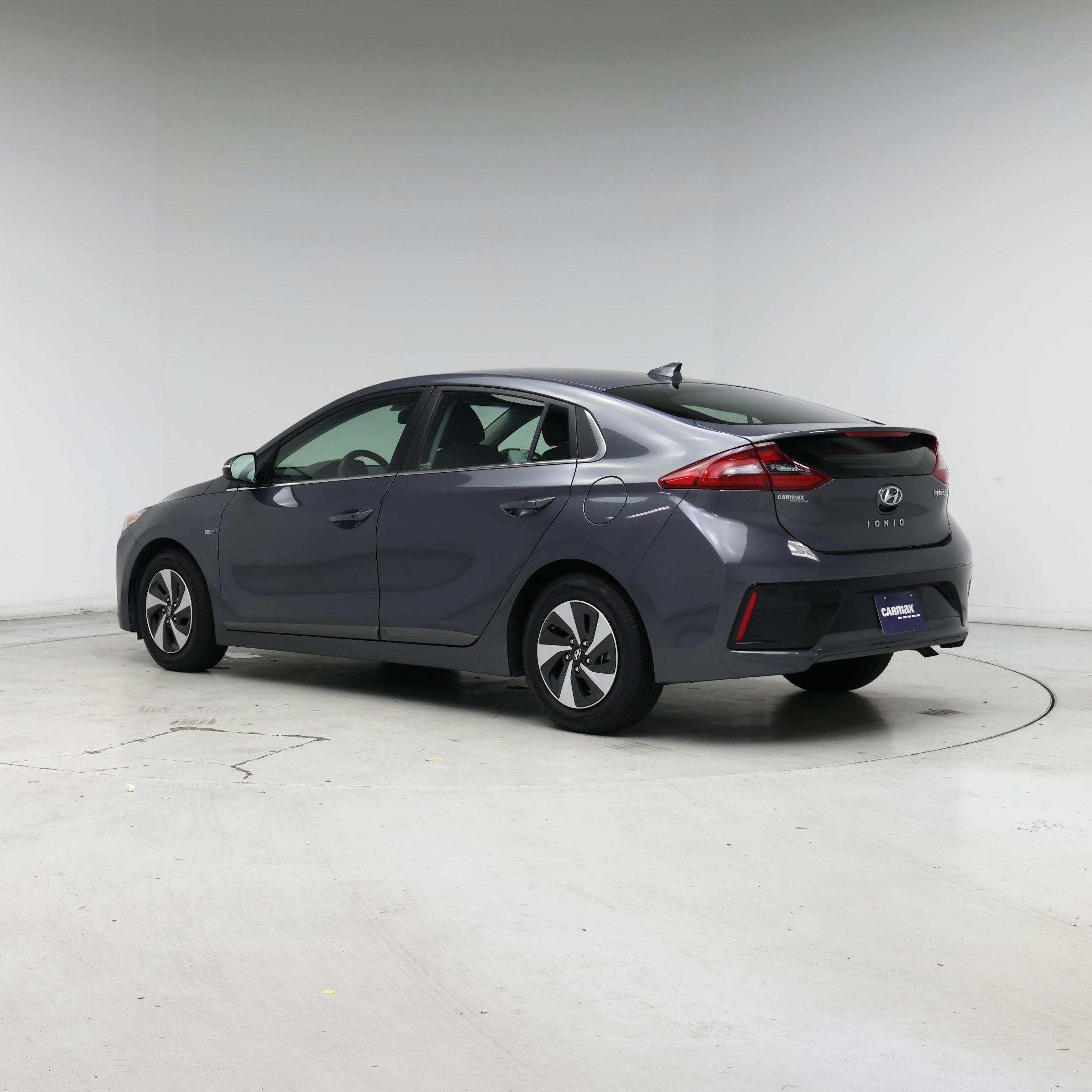 Thumbnail: 2018 Hyundai Ioniq - 2
