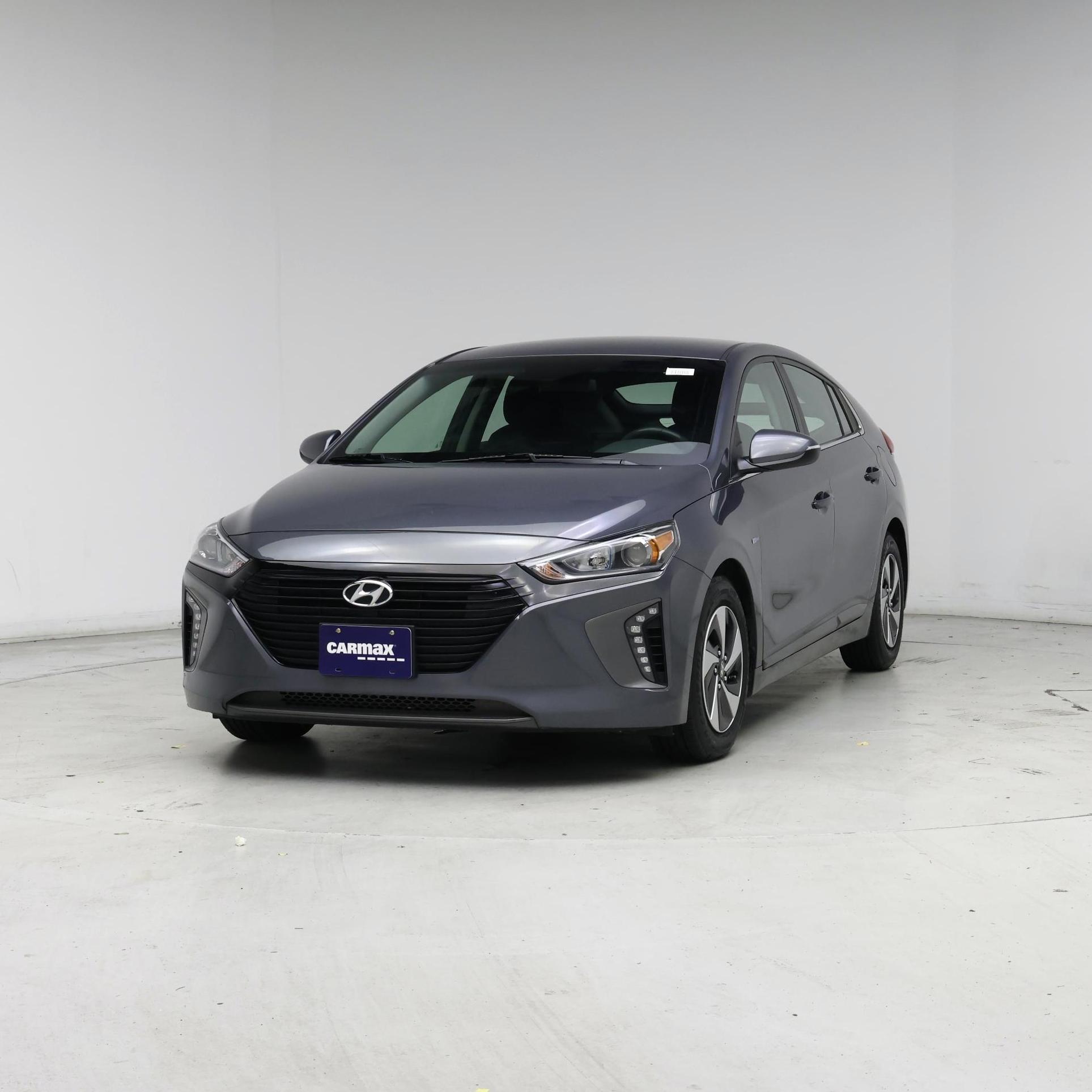 Thumbnail: 2018 Hyundai Ioniq - 4