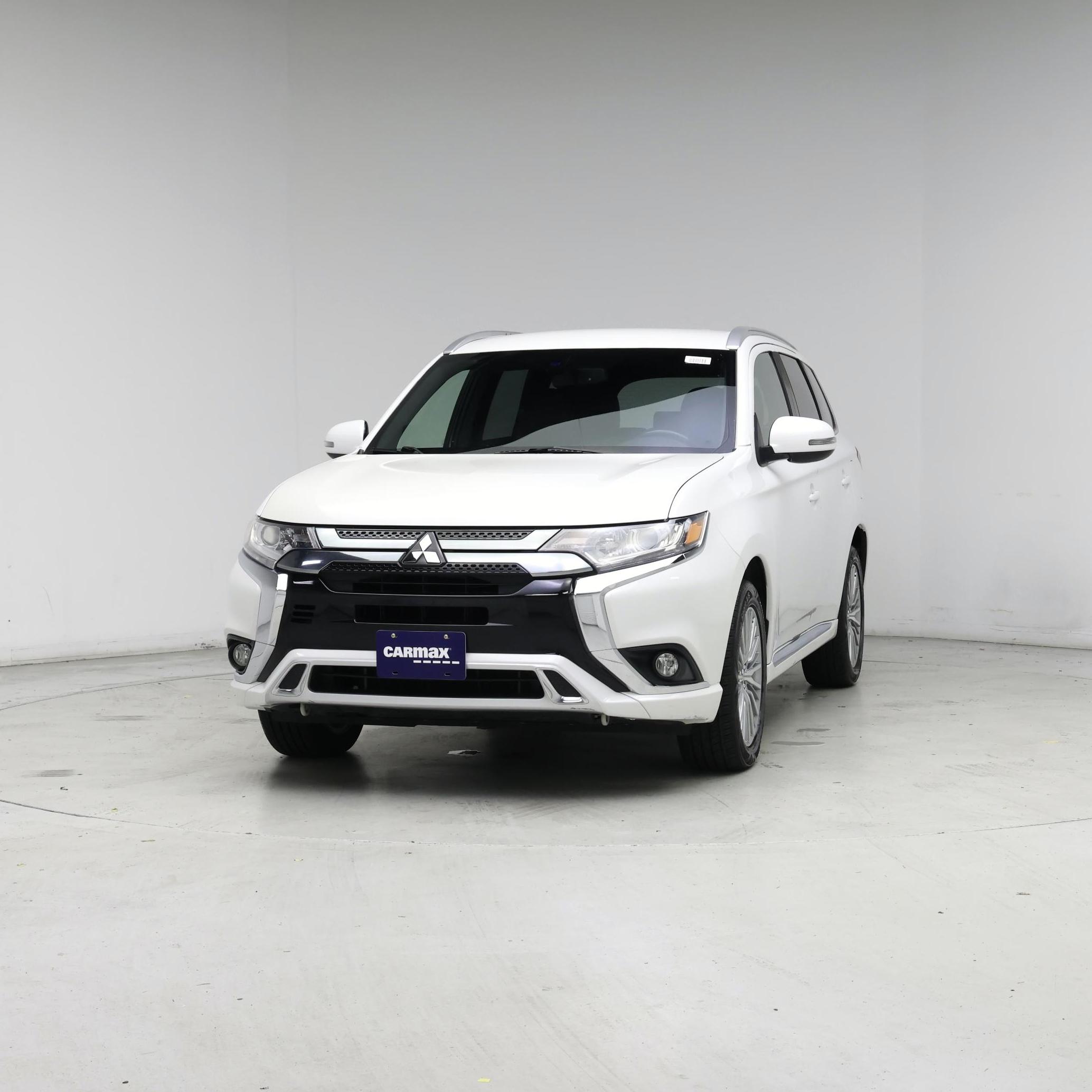 Thumbnail: 2019 Mitsubishi Outlander - 4