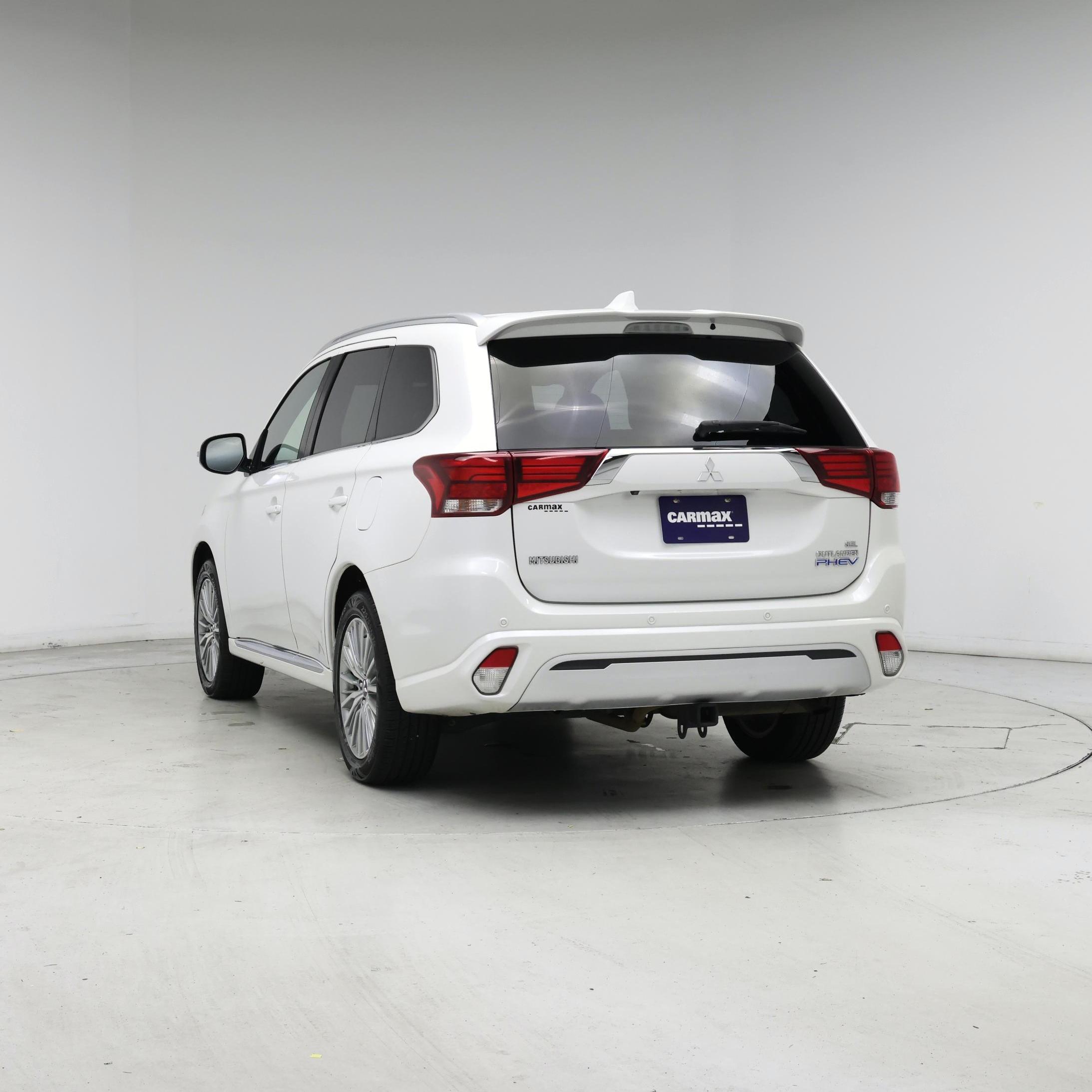 Thumbnail: 2019 Mitsubishi Outlander - 6