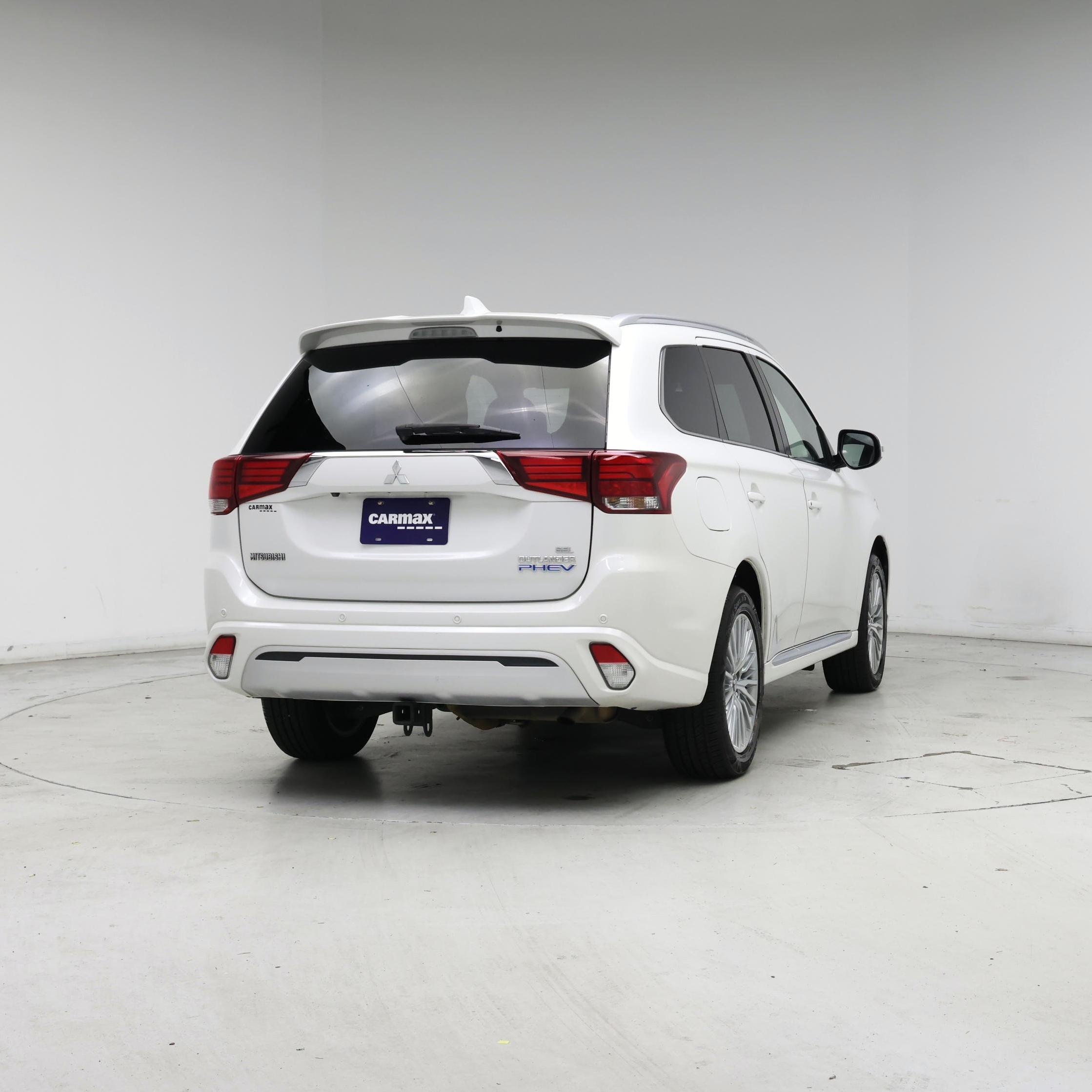 Thumbnail: 2019 Mitsubishi Outlander - 8