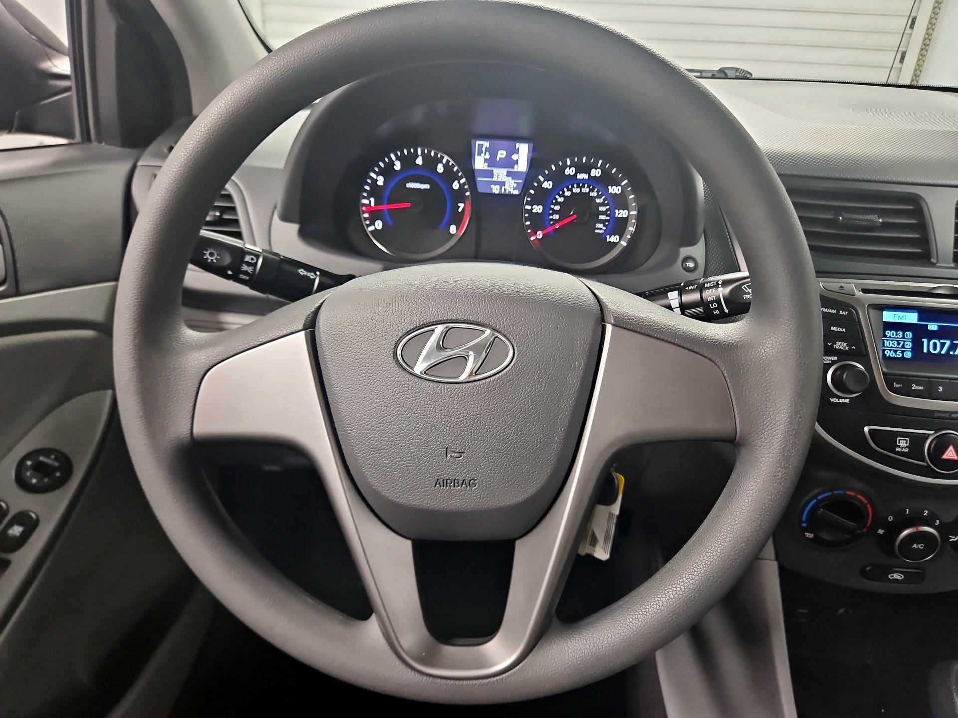 Thumbnail: 2016 Hyundai Accent - 10