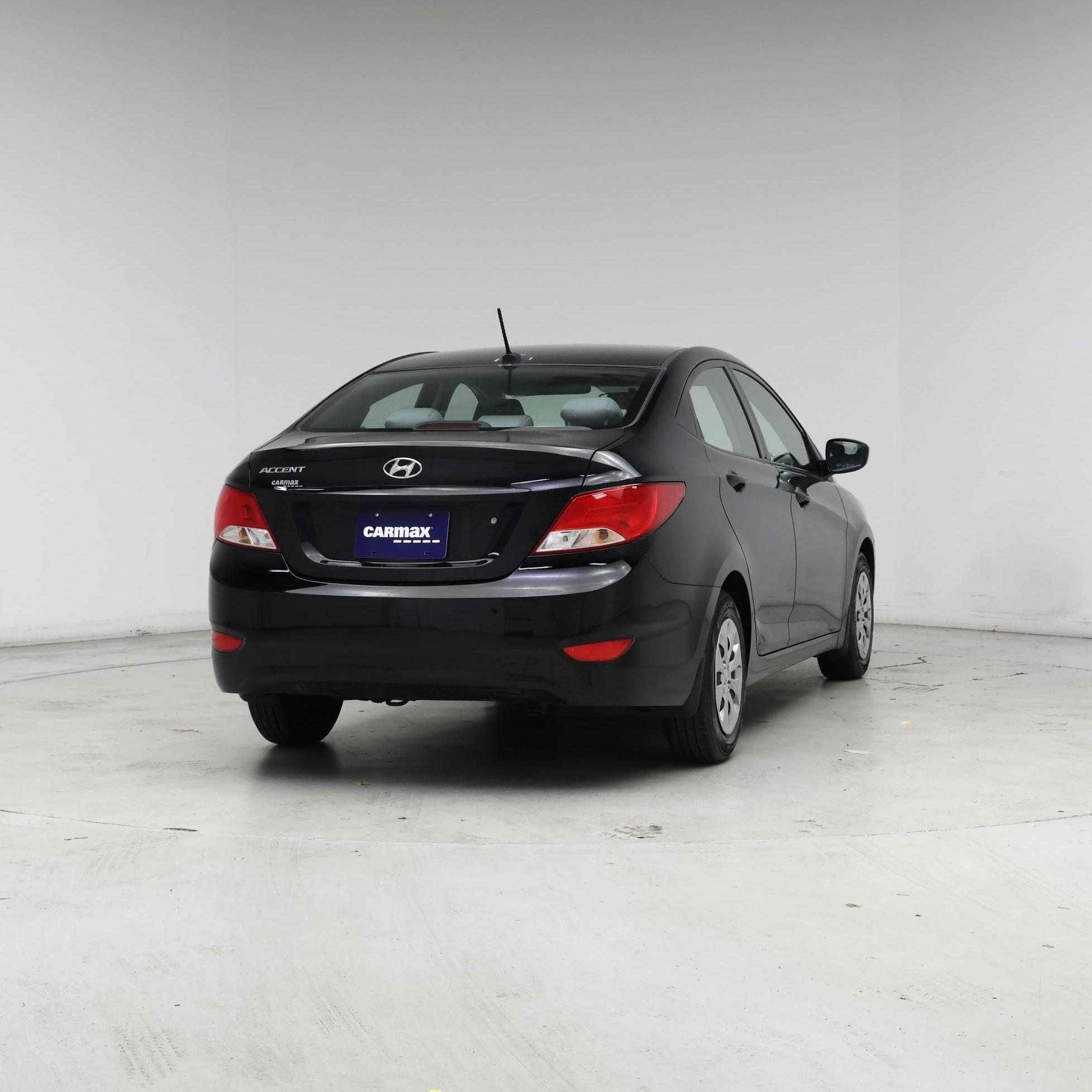 Thumbnail: 2016 Hyundai Accent - 8